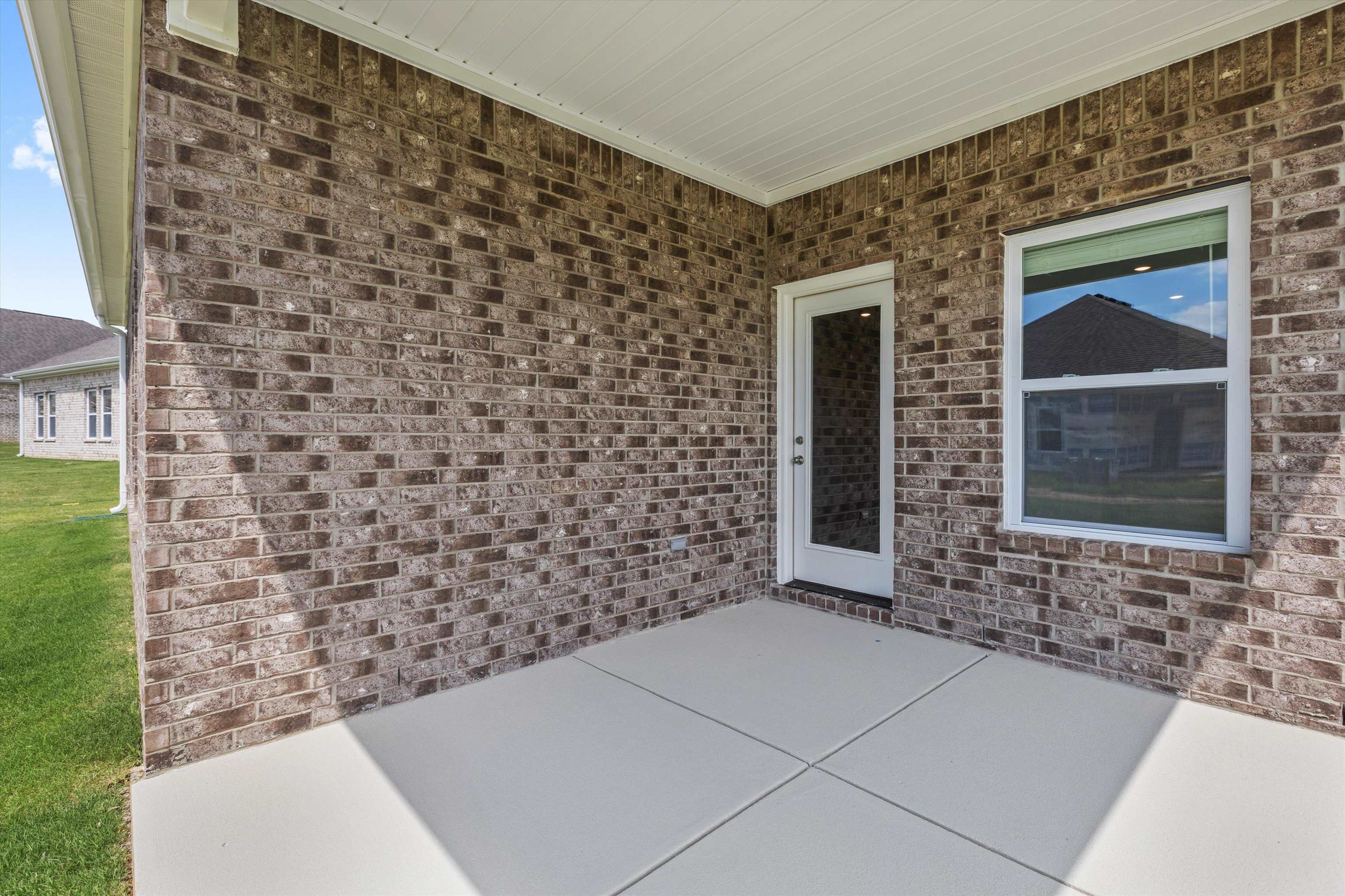 320 WINDEMERE LOOP