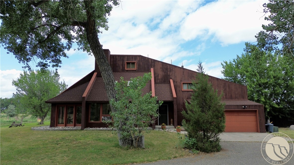 8533 Bighorn ROAD
