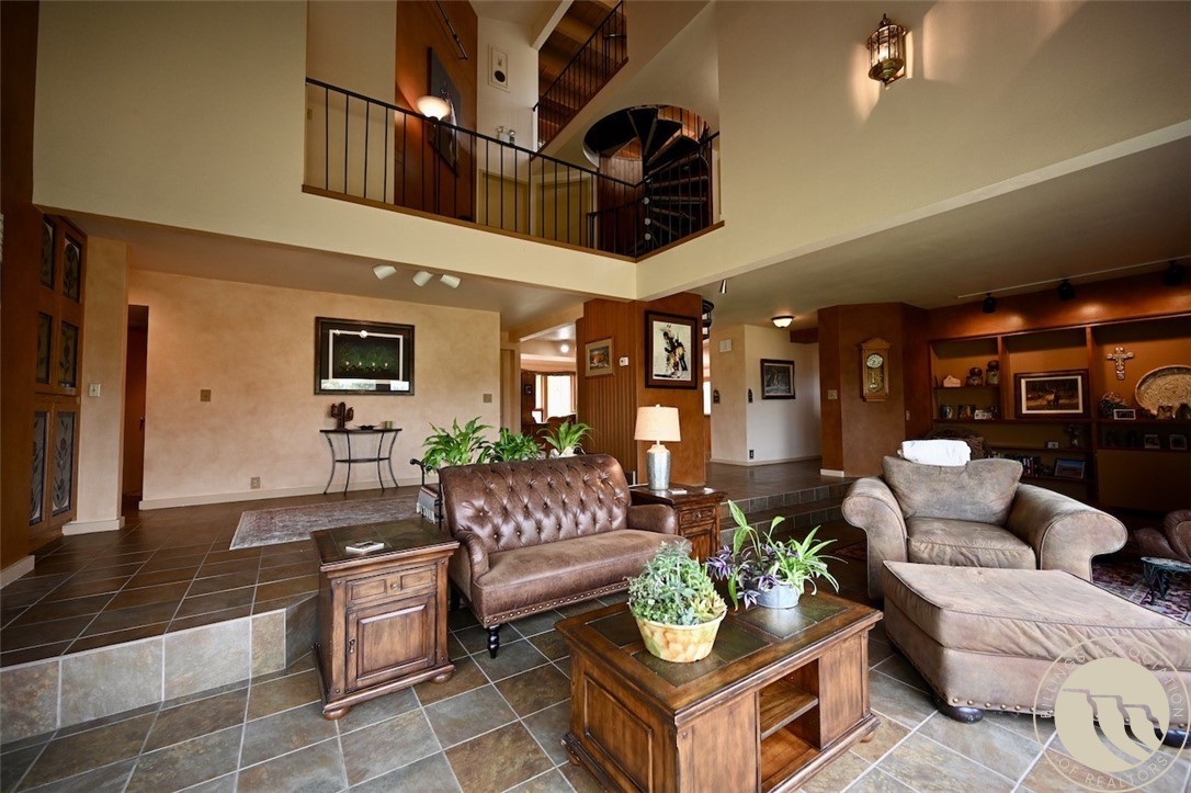 8533 Bighorn ROAD