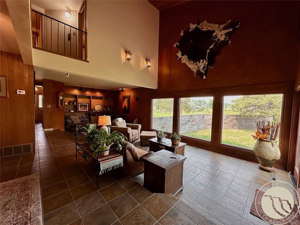 8533 Bighorn ROAD