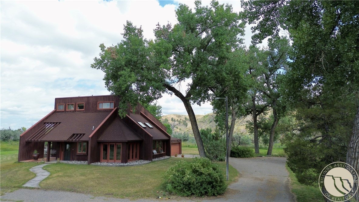 8533 Bighorn ROAD