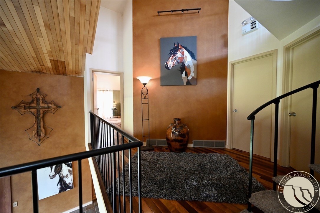 8533 Bighorn ROAD