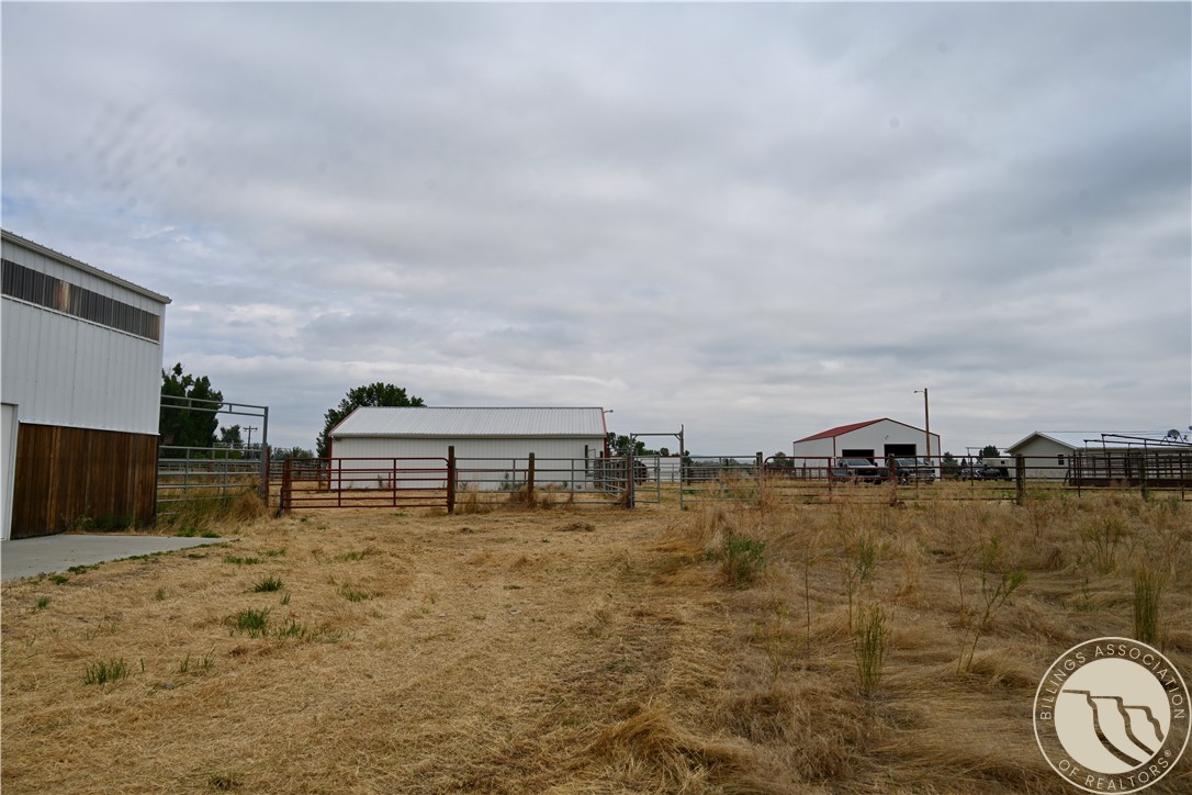 2410 Boggio LANE