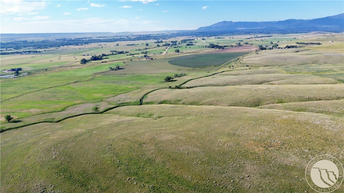 40 Acres Maki Johnson ROAD