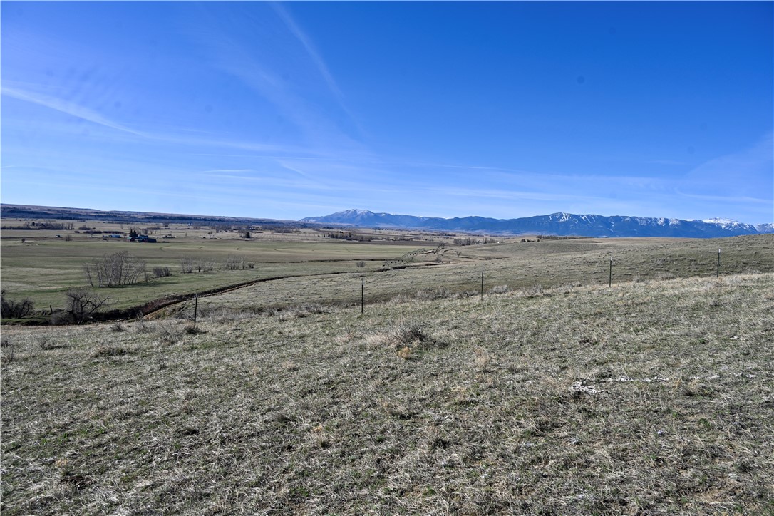 40 Acres Maki Johnson ROAD