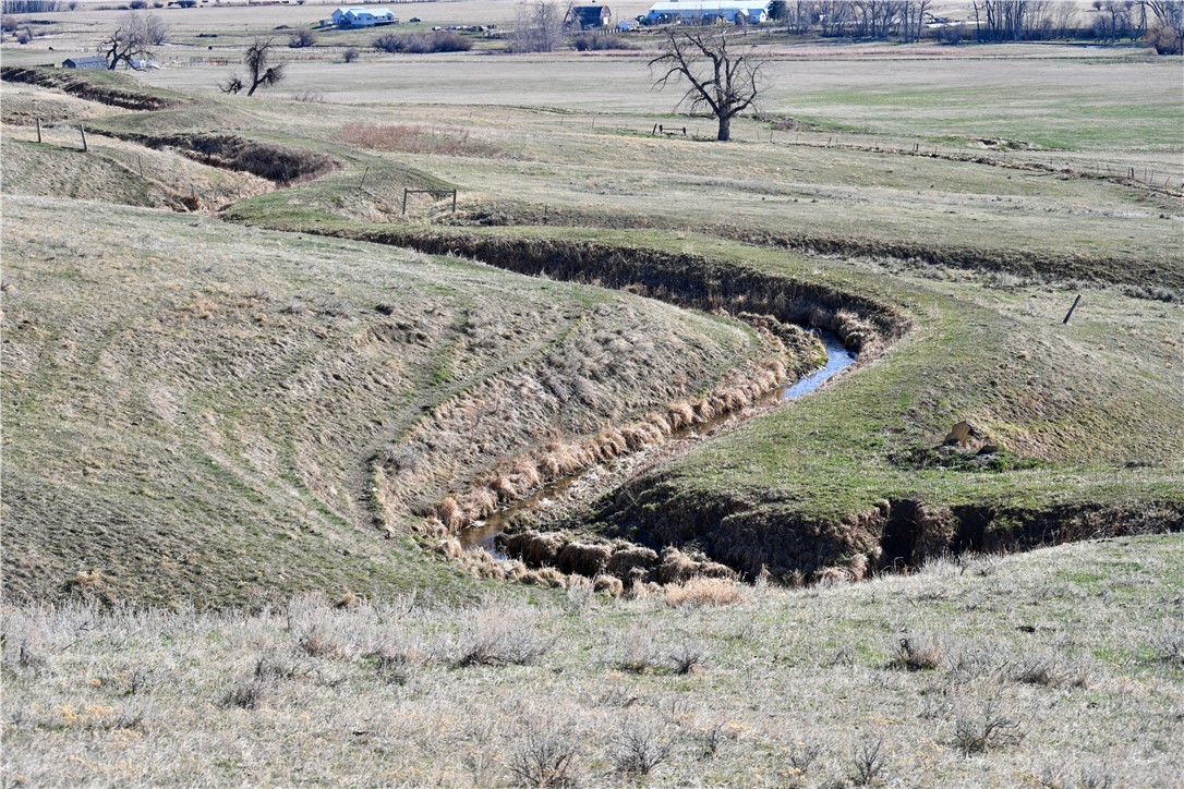 40 Acres Maki Johnson ROAD