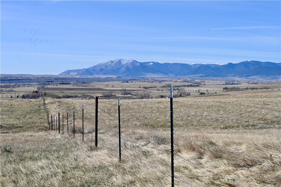 40 Acres Maki Johnson ROAD