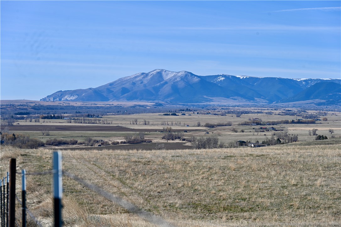 40 Acres Maki Johnson ROAD