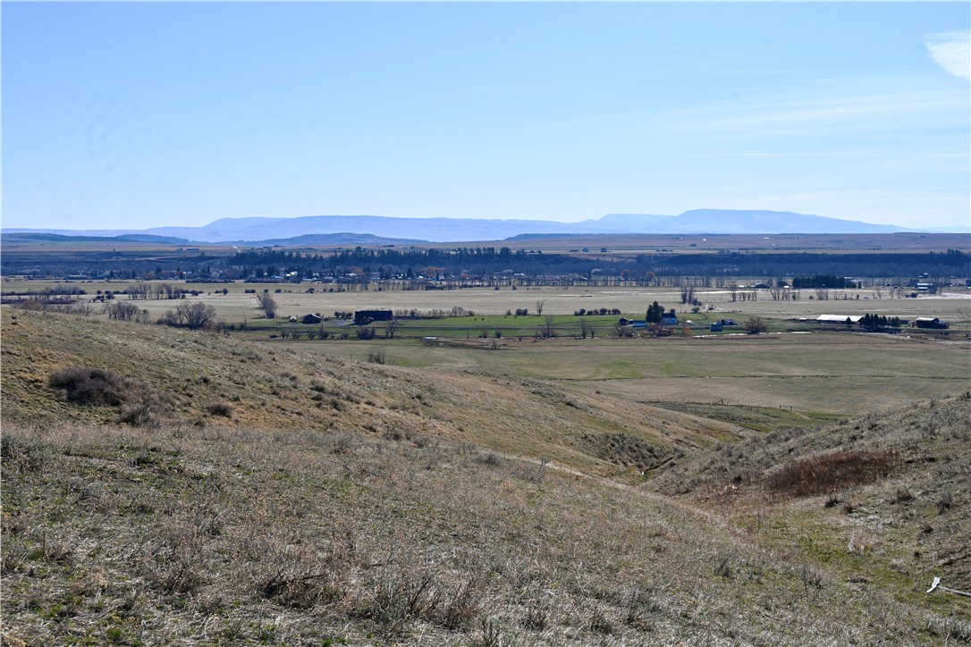 40 Acres Maki Johnson ROAD