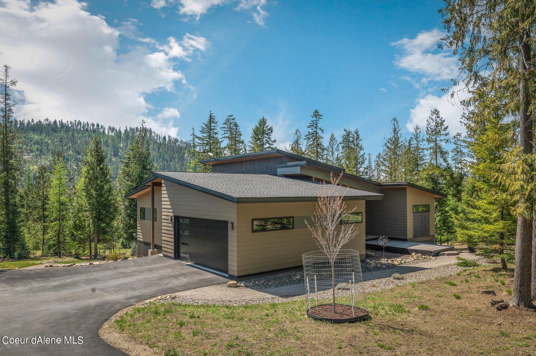 173 Travelers Rest Ct