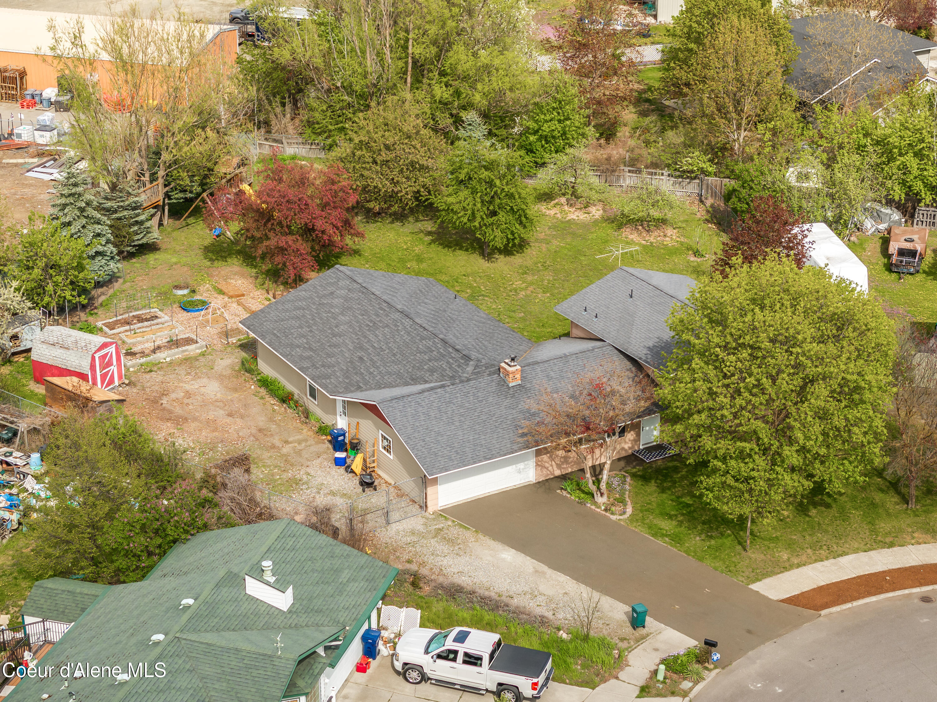 3609 W SHERLOCK AVE