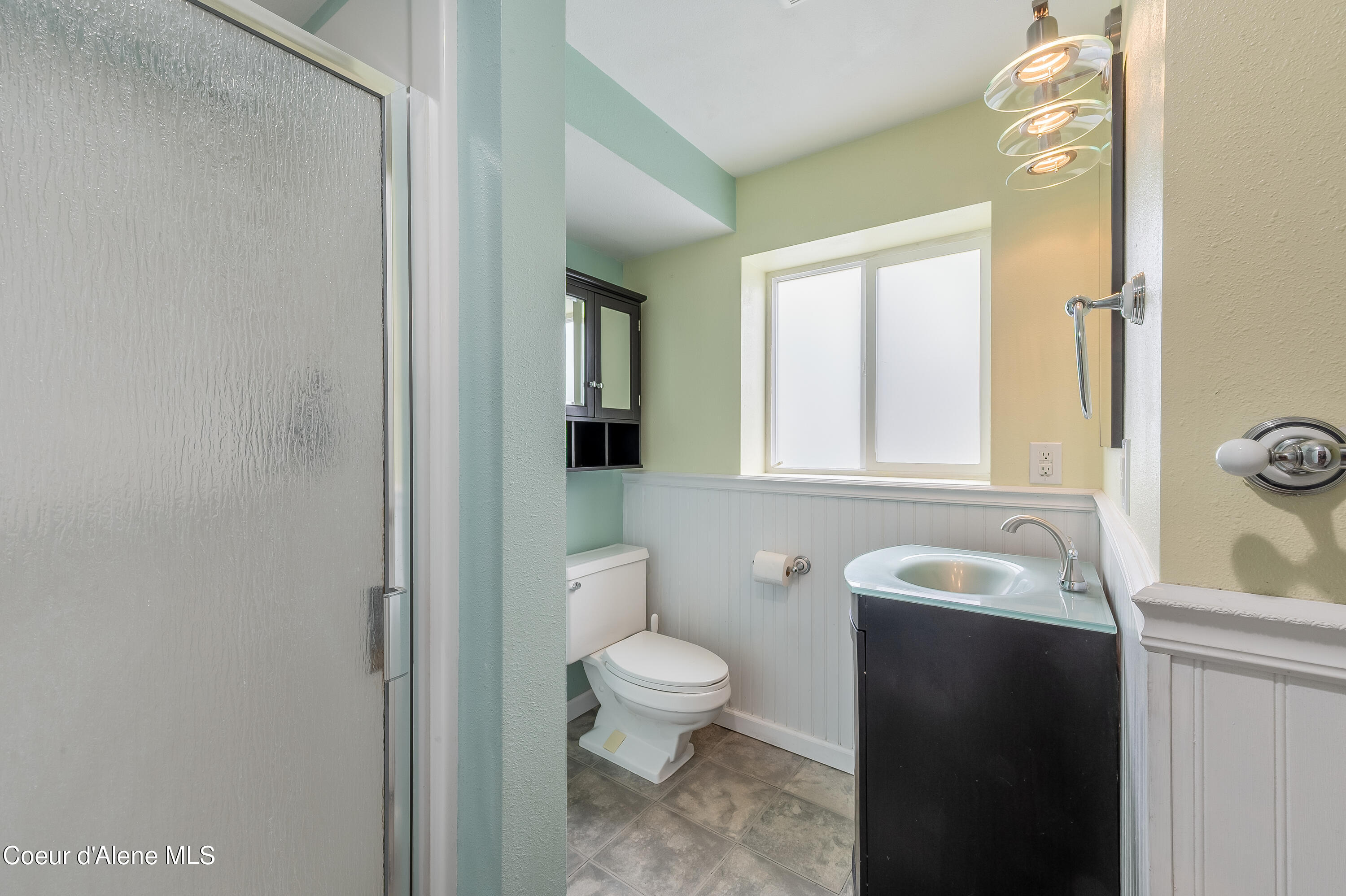 3609 W SHERLOCK AVE