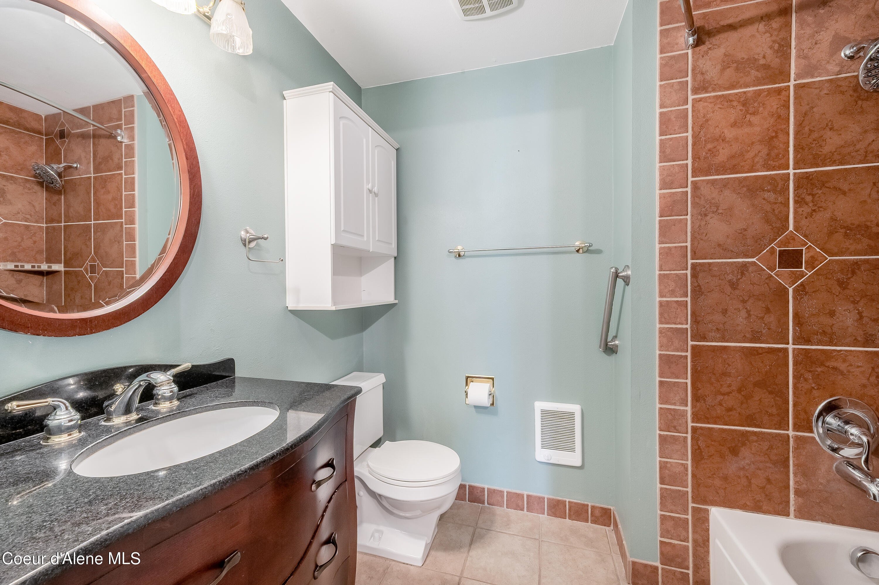 3609 W SHERLOCK AVE