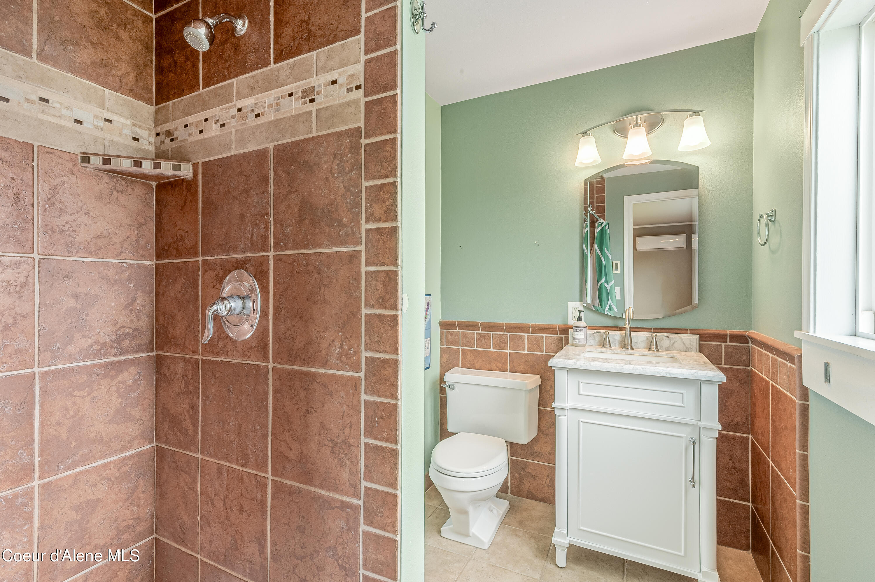 3609 W SHERLOCK AVE