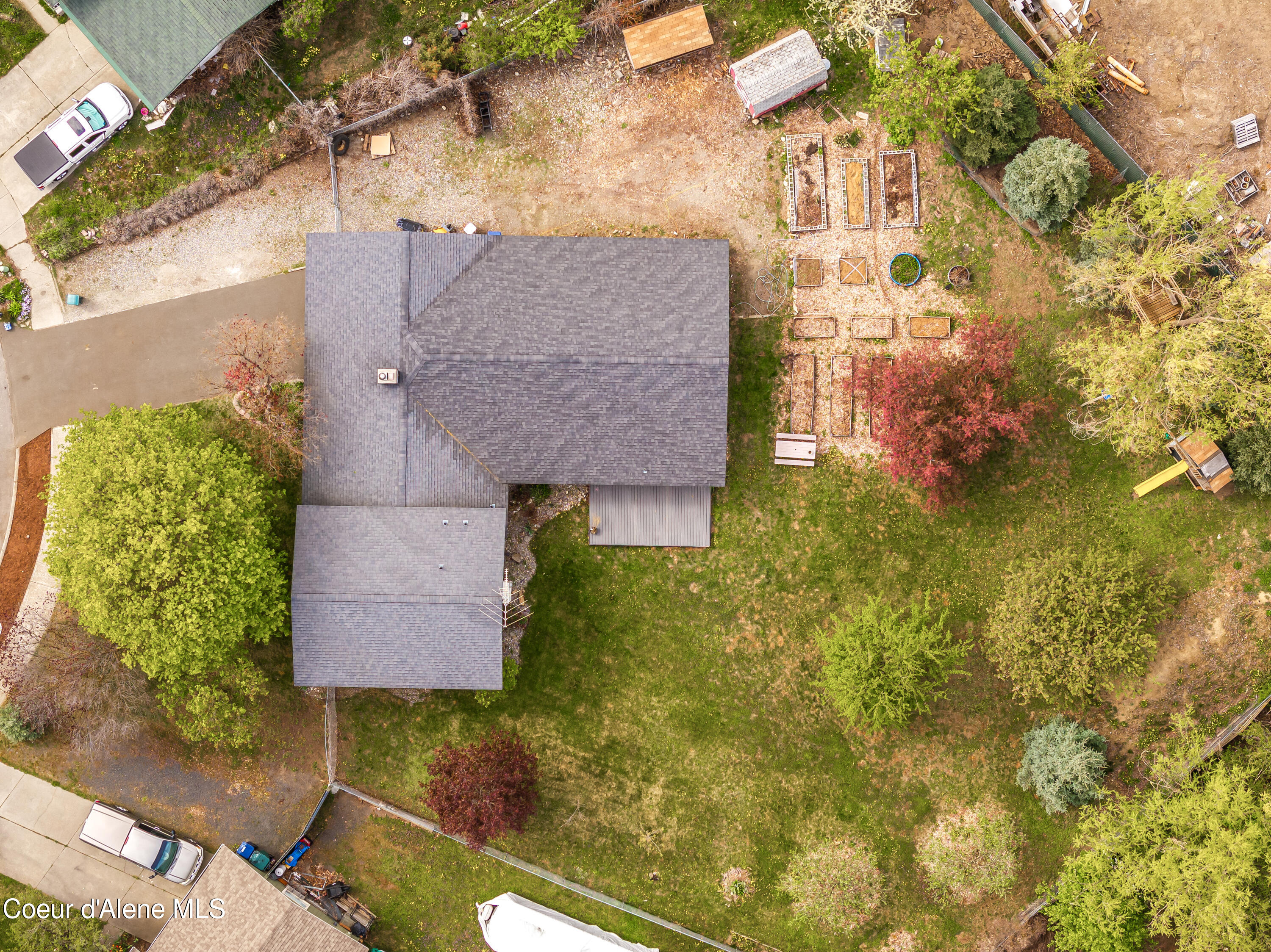 3609 W SHERLOCK AVE