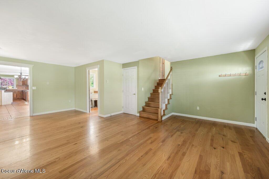 3609 W SHERLOCK AVE