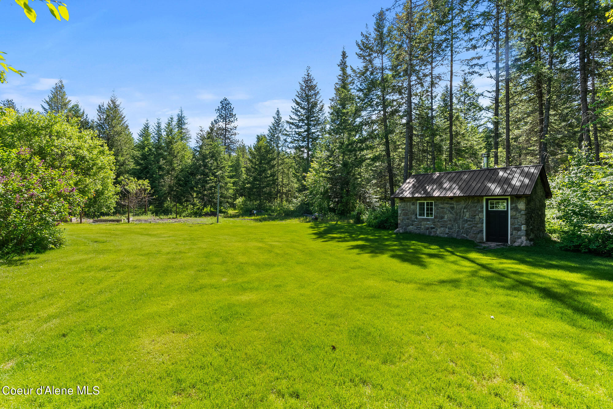 1900 W Hillsdale Road