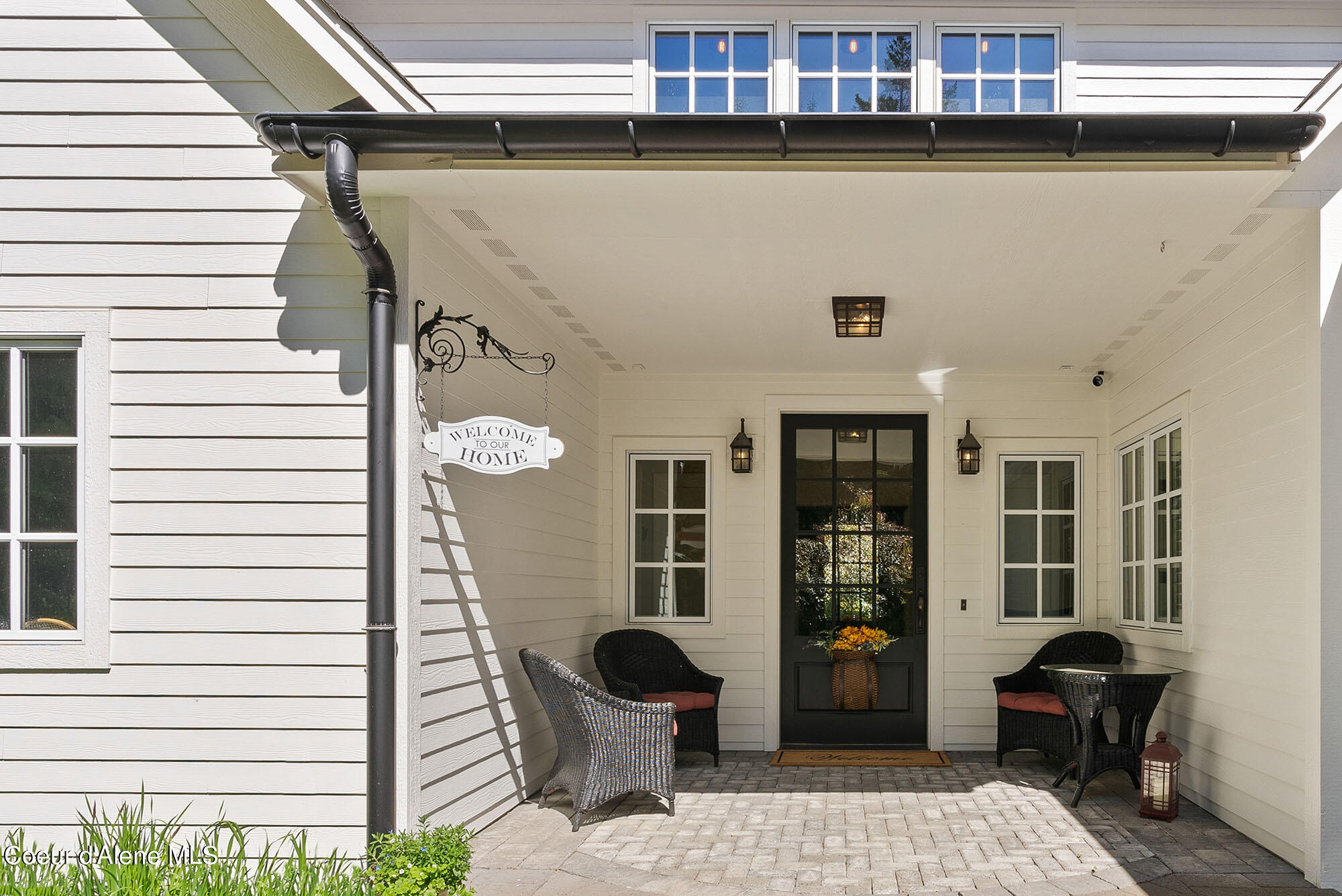 1900 W Hillsdale Road