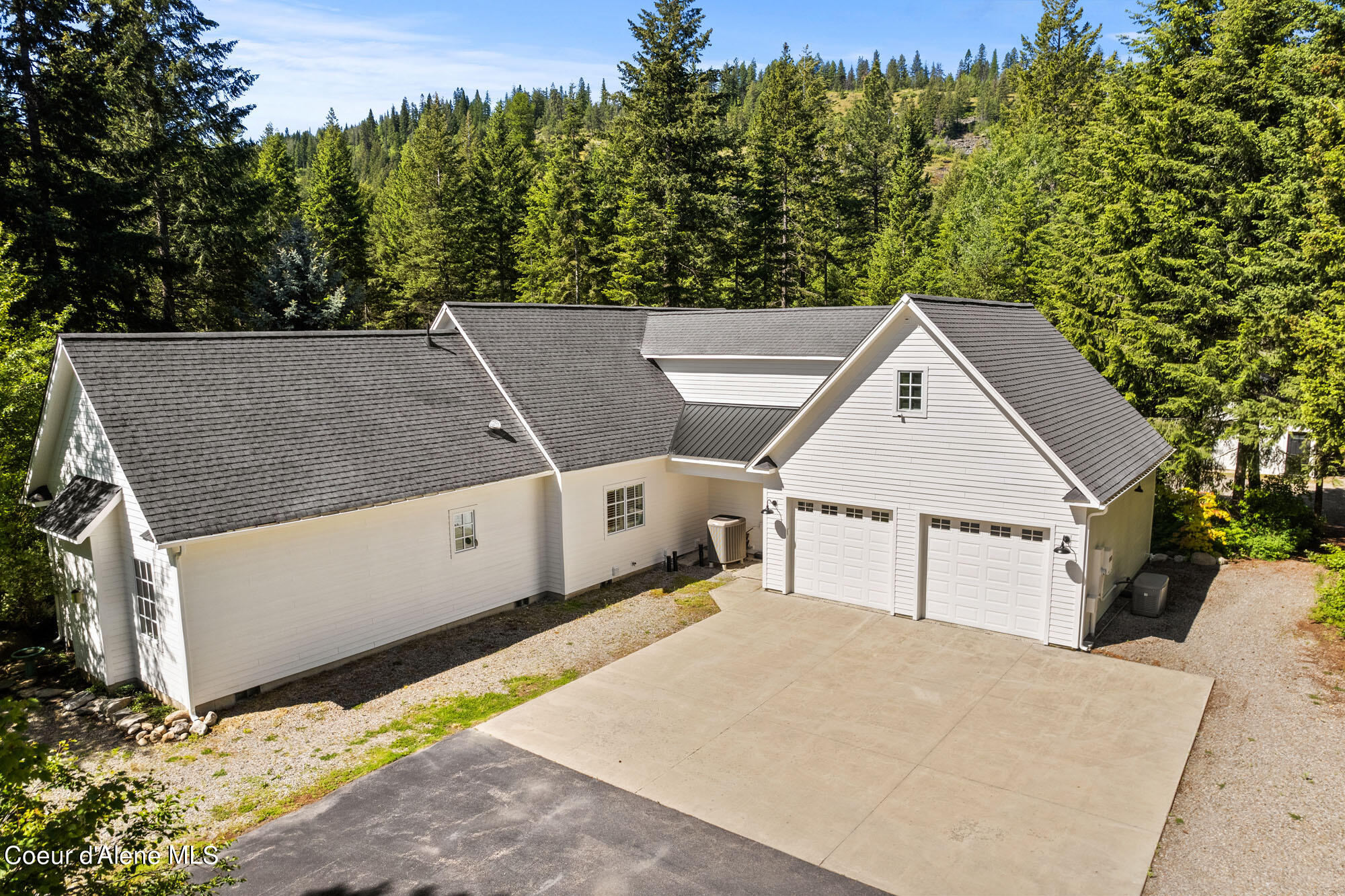 1900 W Hillsdale Road