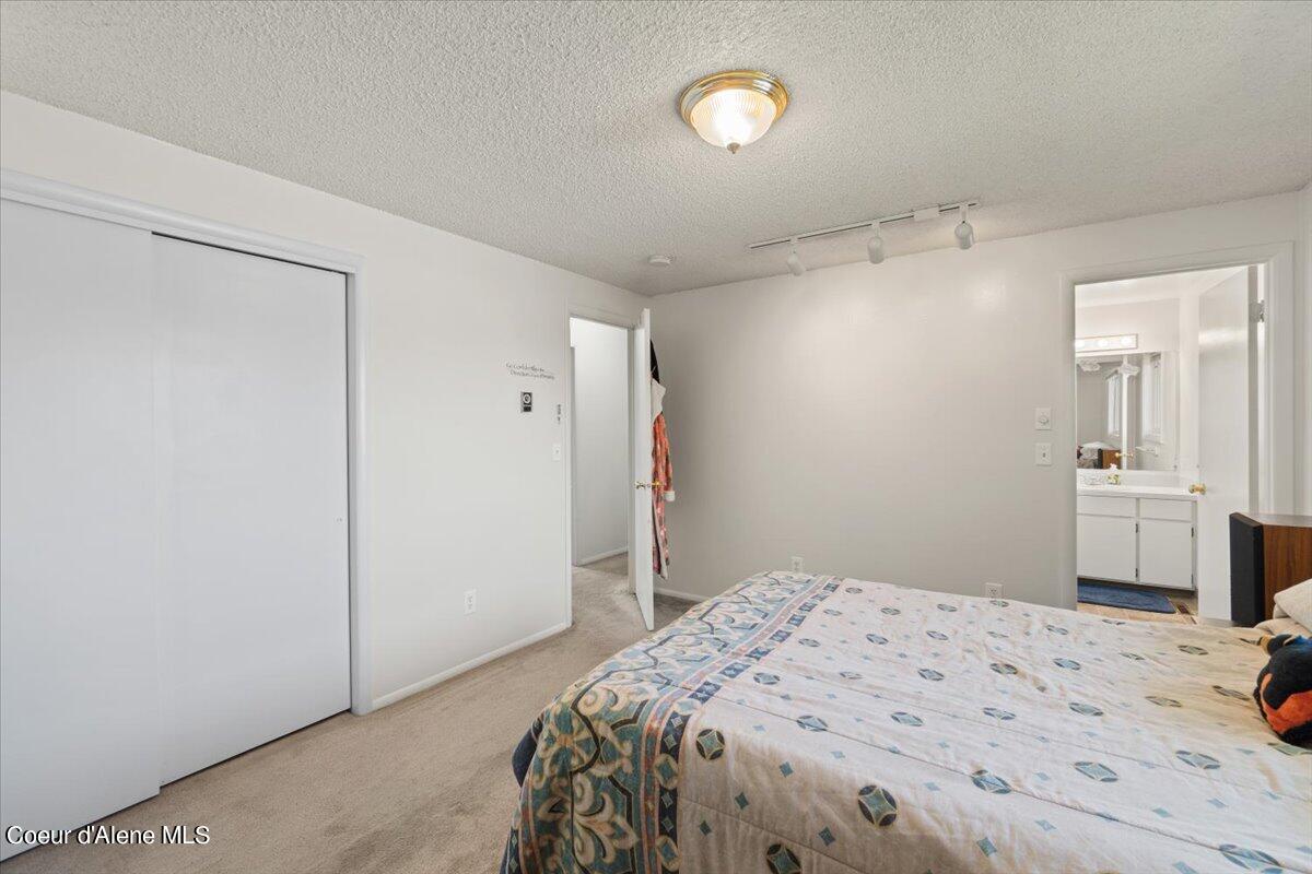 2784 N Madeira Loop