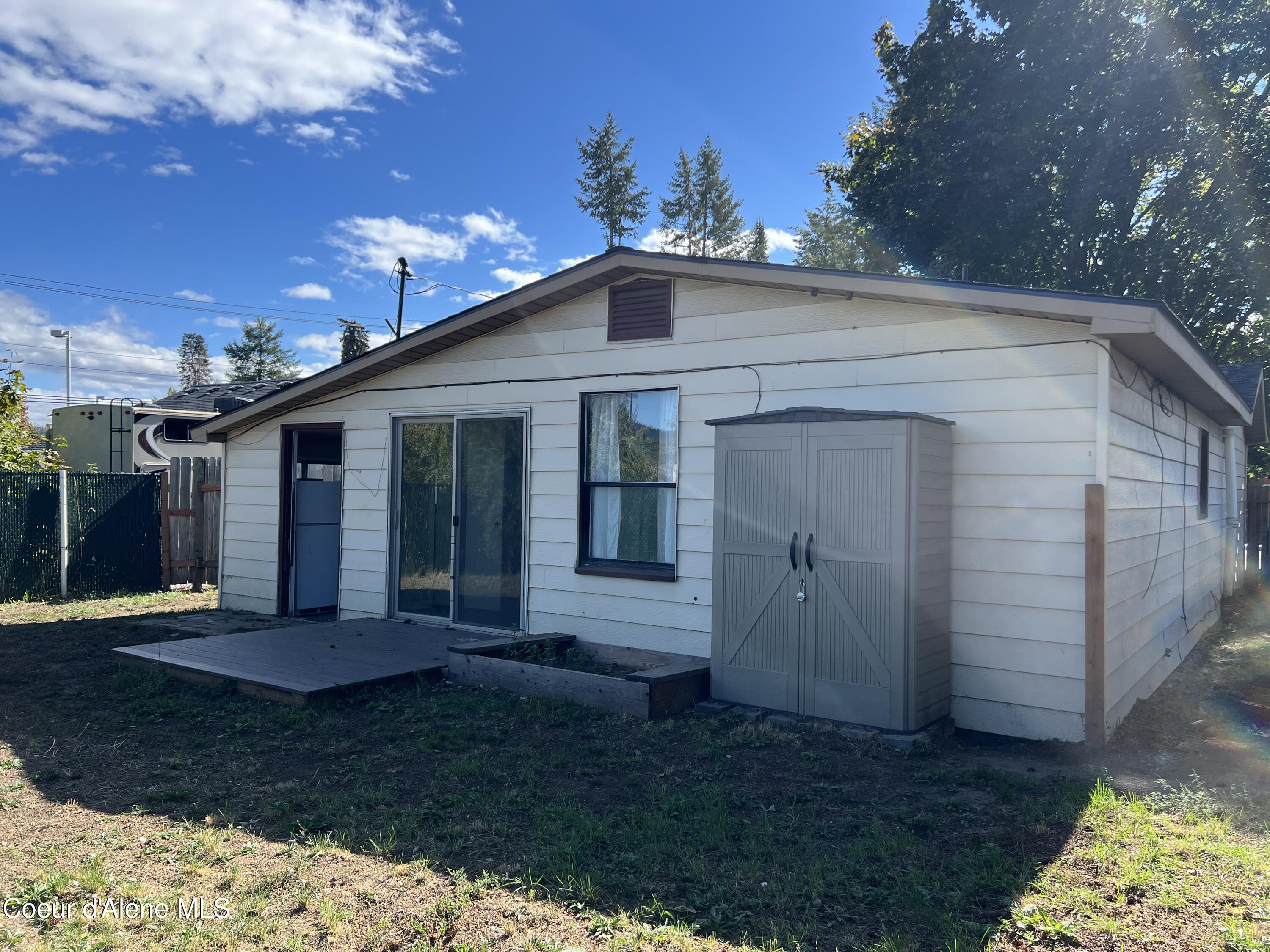 219 E ANNIE AVE