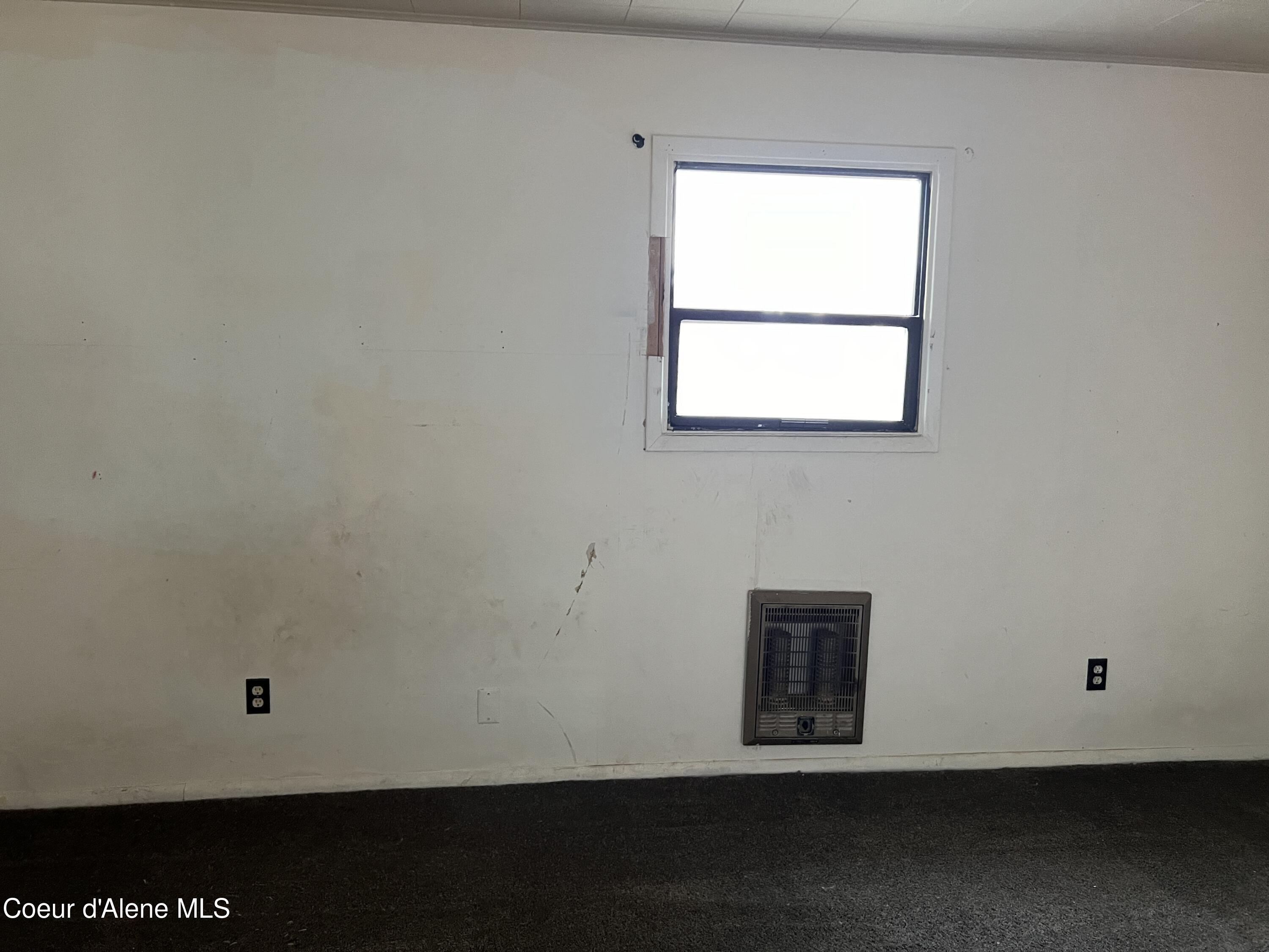 219 E ANNIE AVE