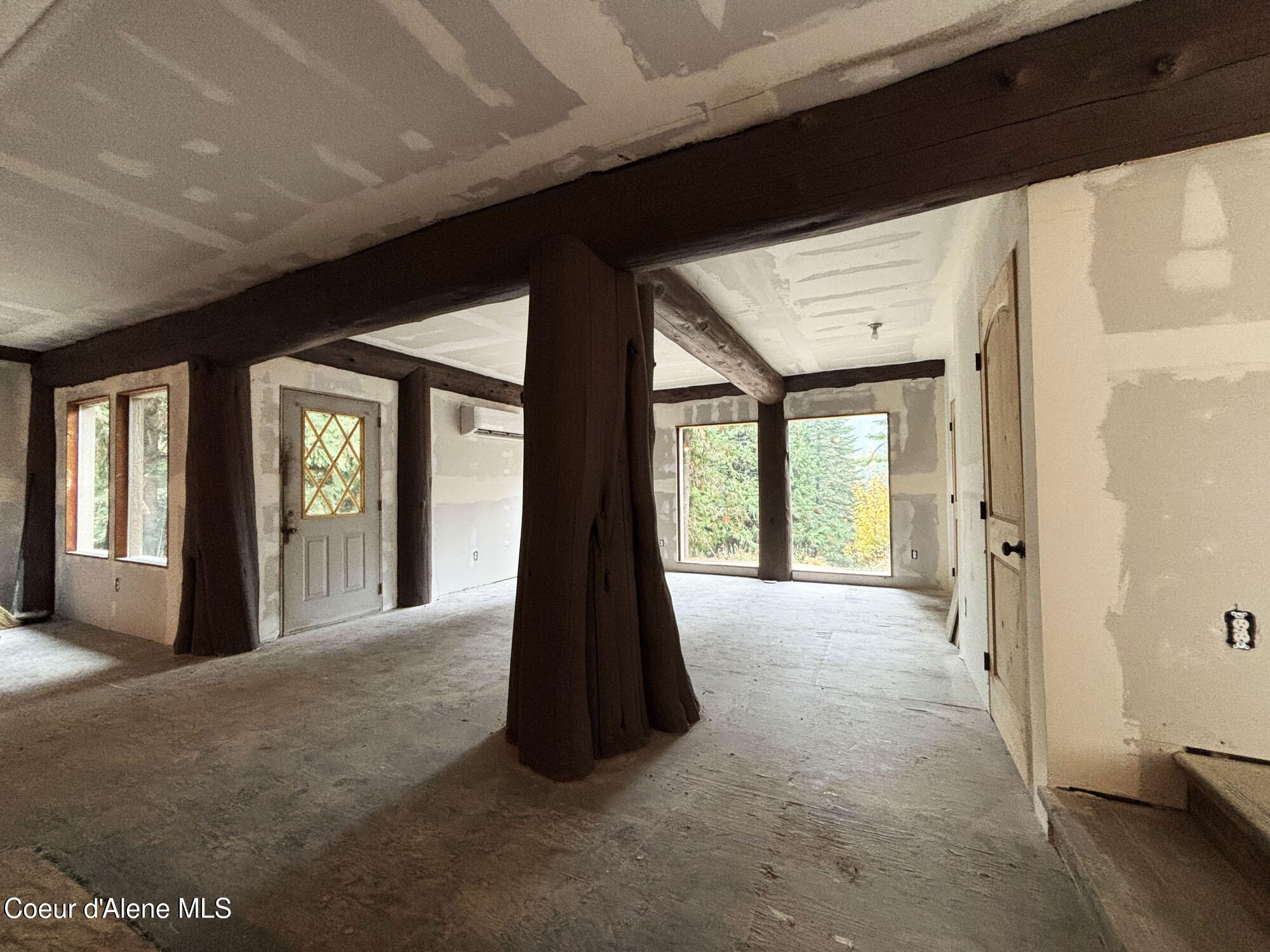 16701 N Right Fork Rd