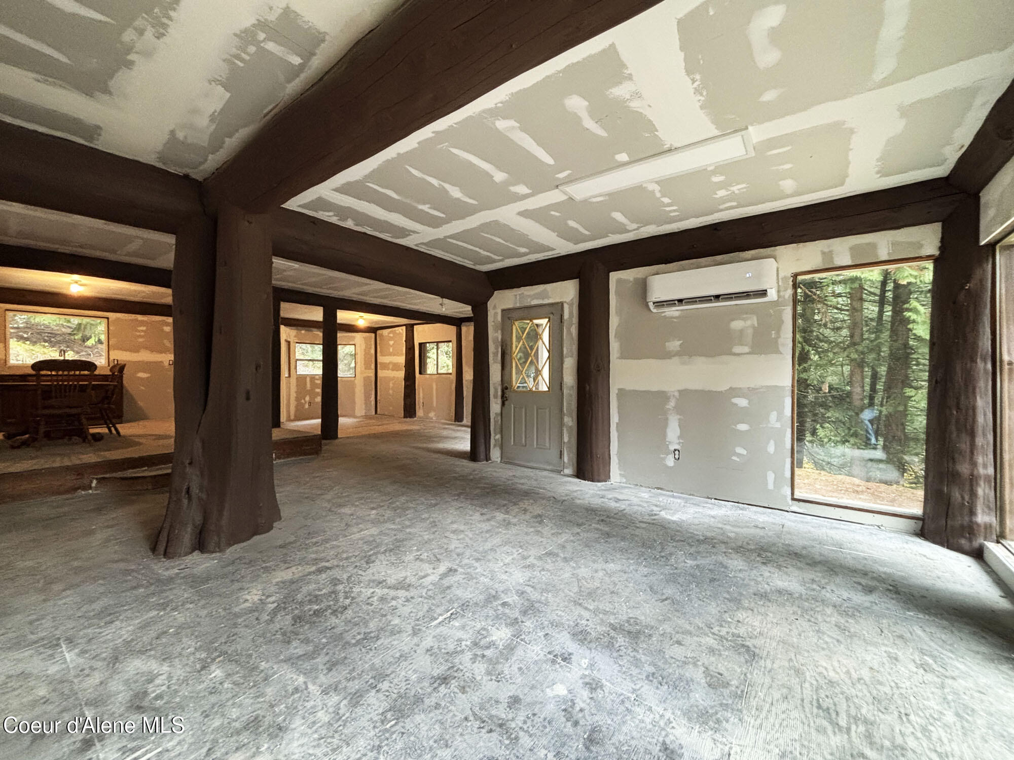 16701 N Right Fork Rd