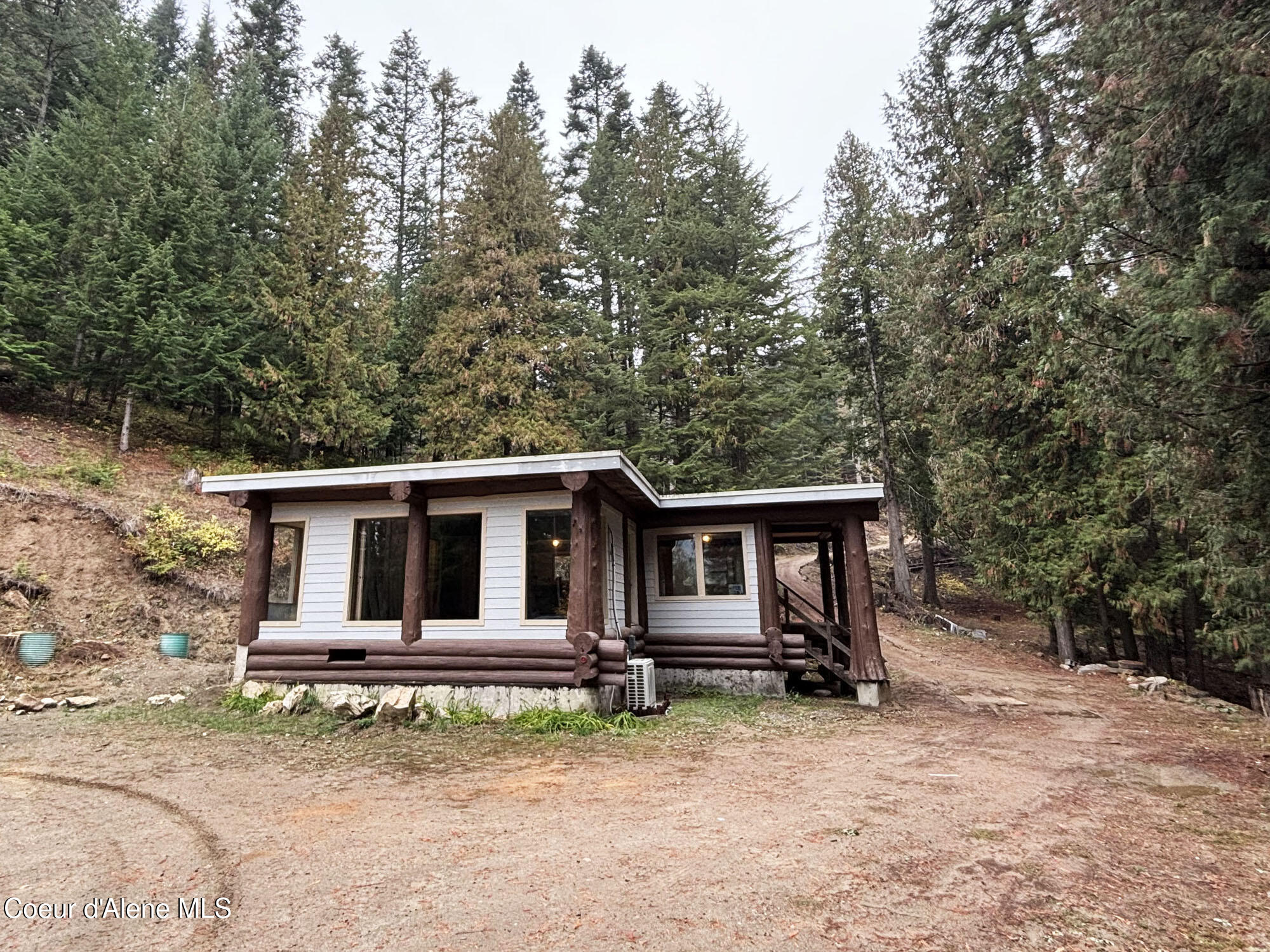 16701 N Right Fork Rd