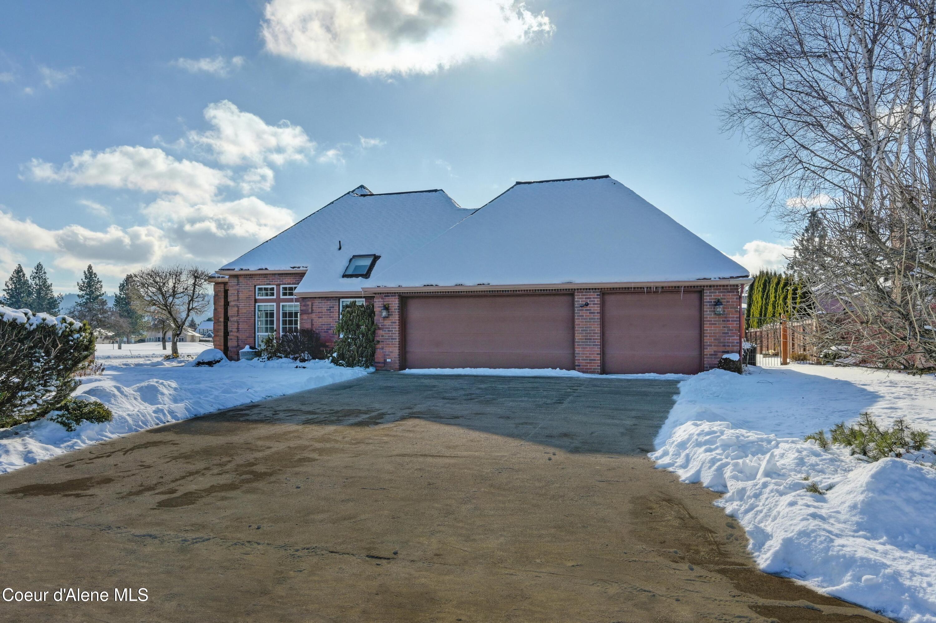 4411 E Inverness Dr