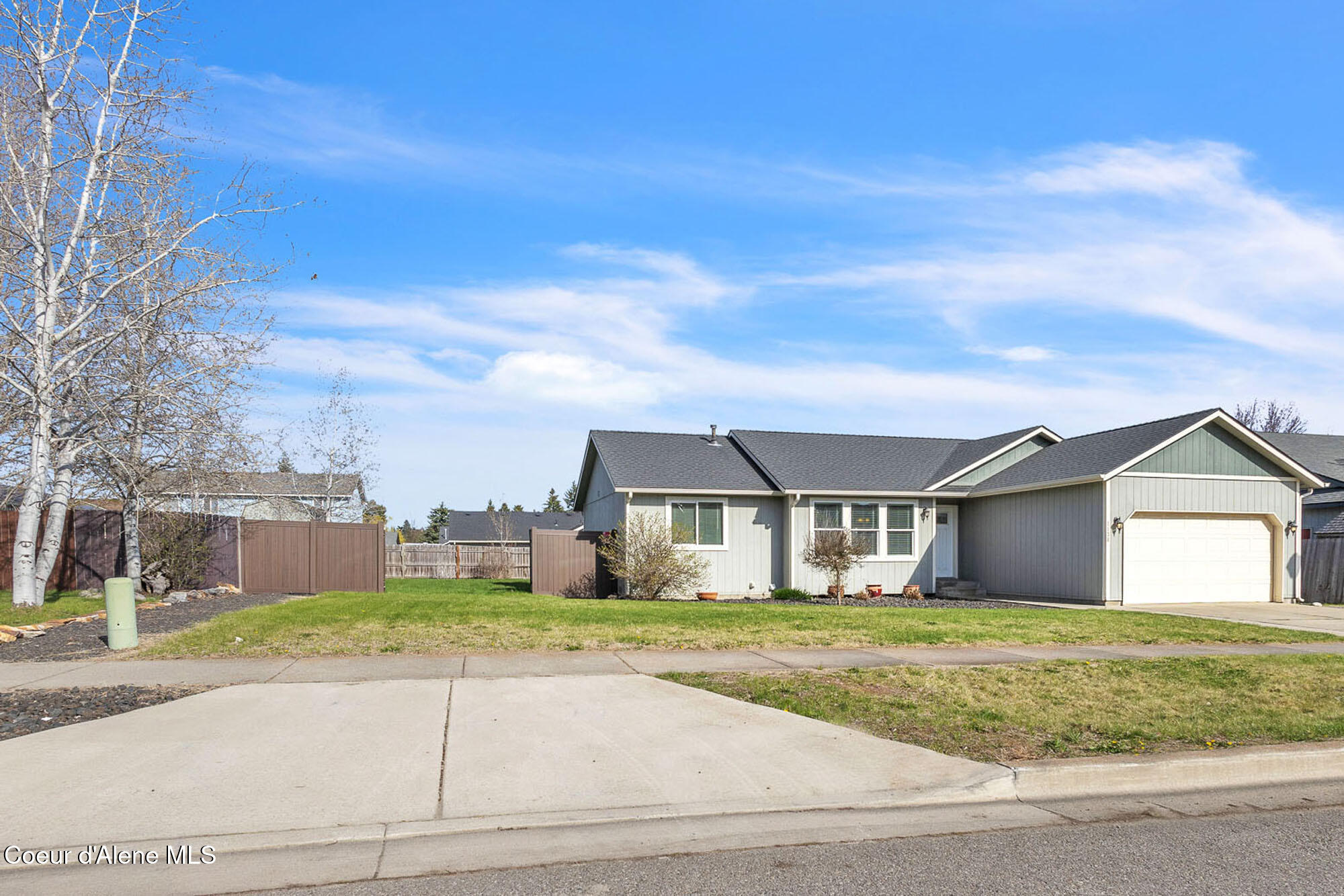 1130 N TOWNSEND LOOP
