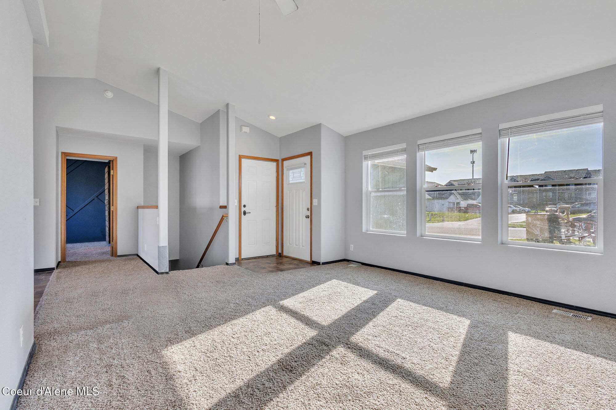 1130 N TOWNSEND LOOP