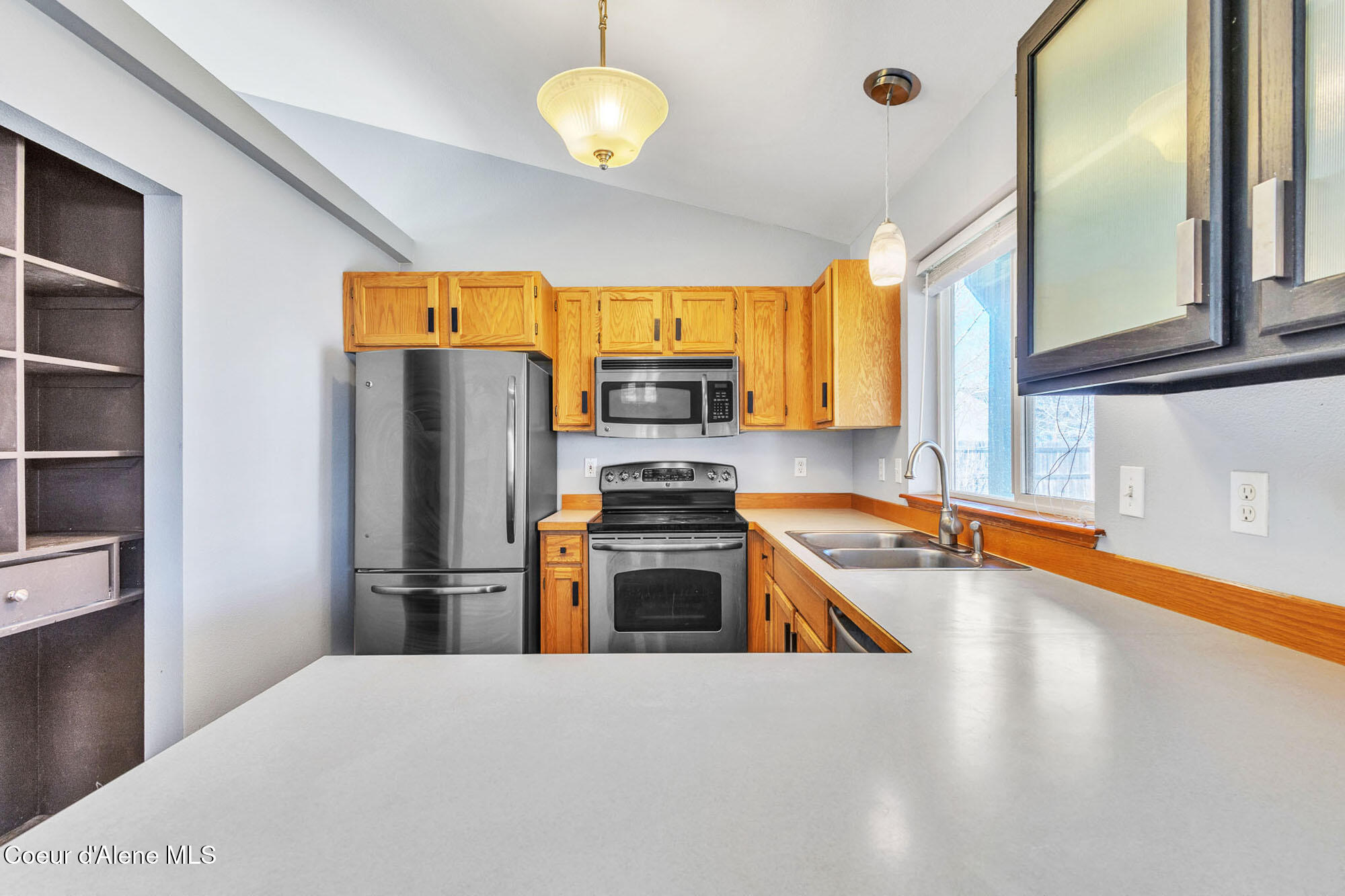 1130 N TOWNSEND LOOP