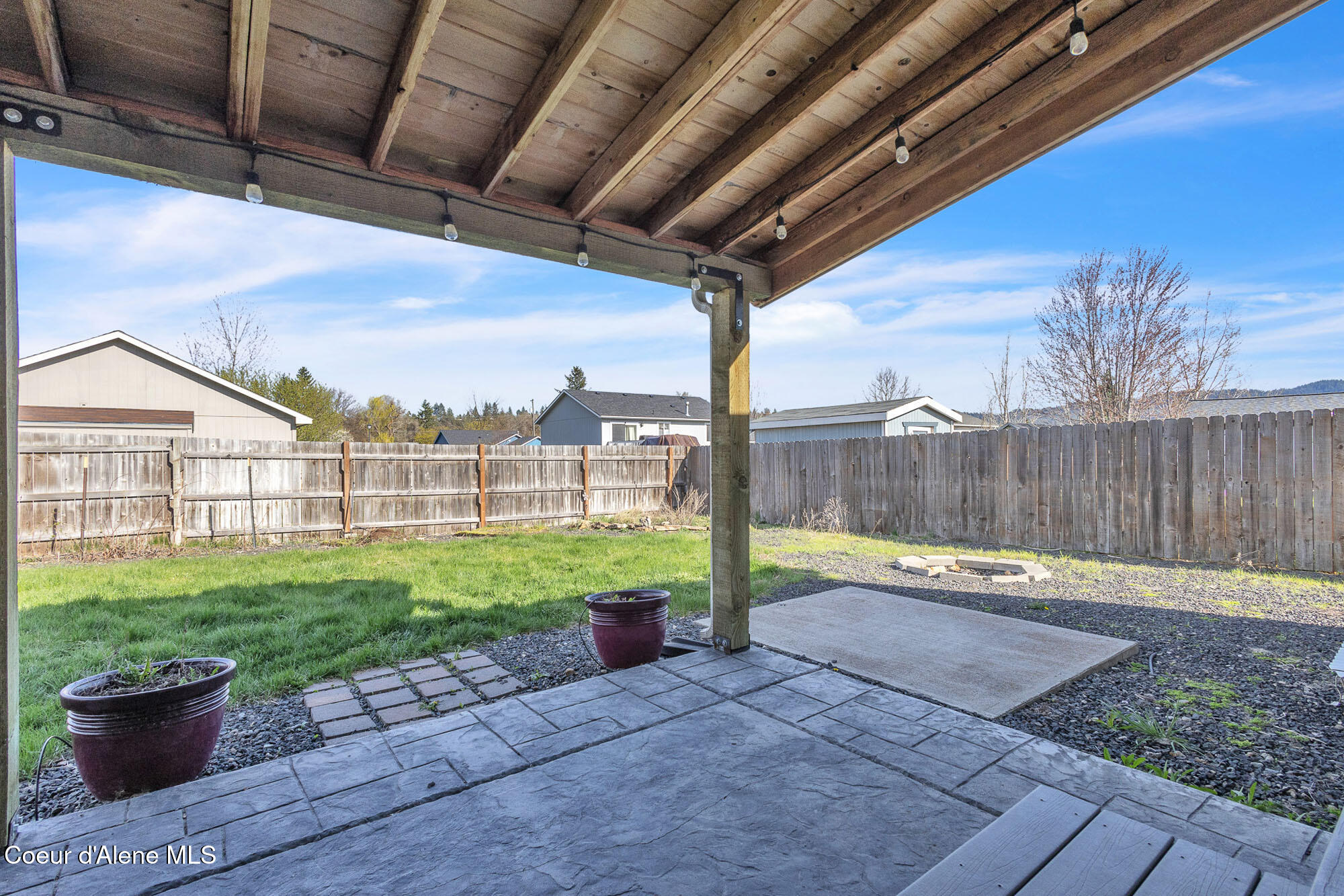 1130 N TOWNSEND LOOP