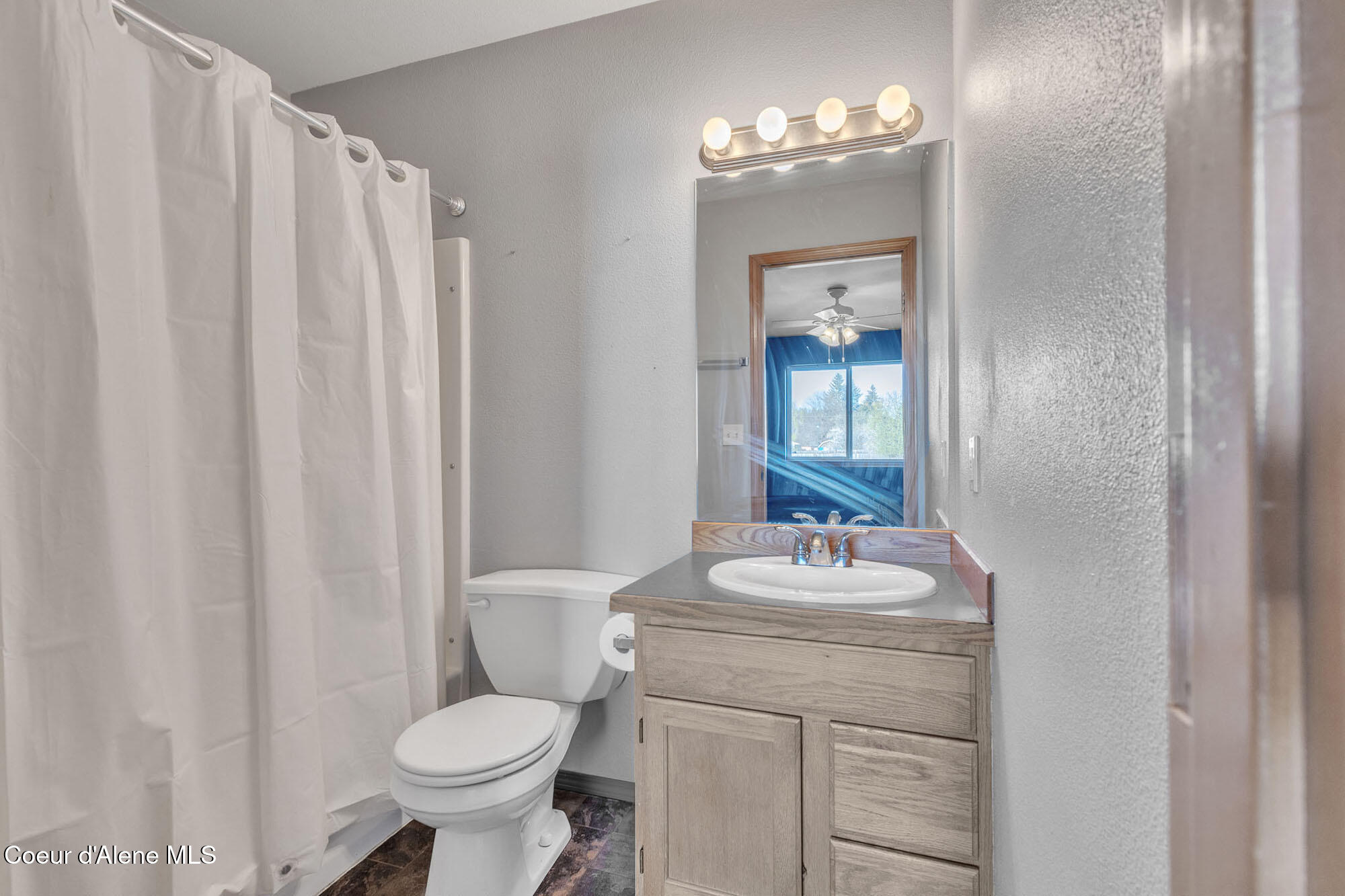 1130 N TOWNSEND LOOP