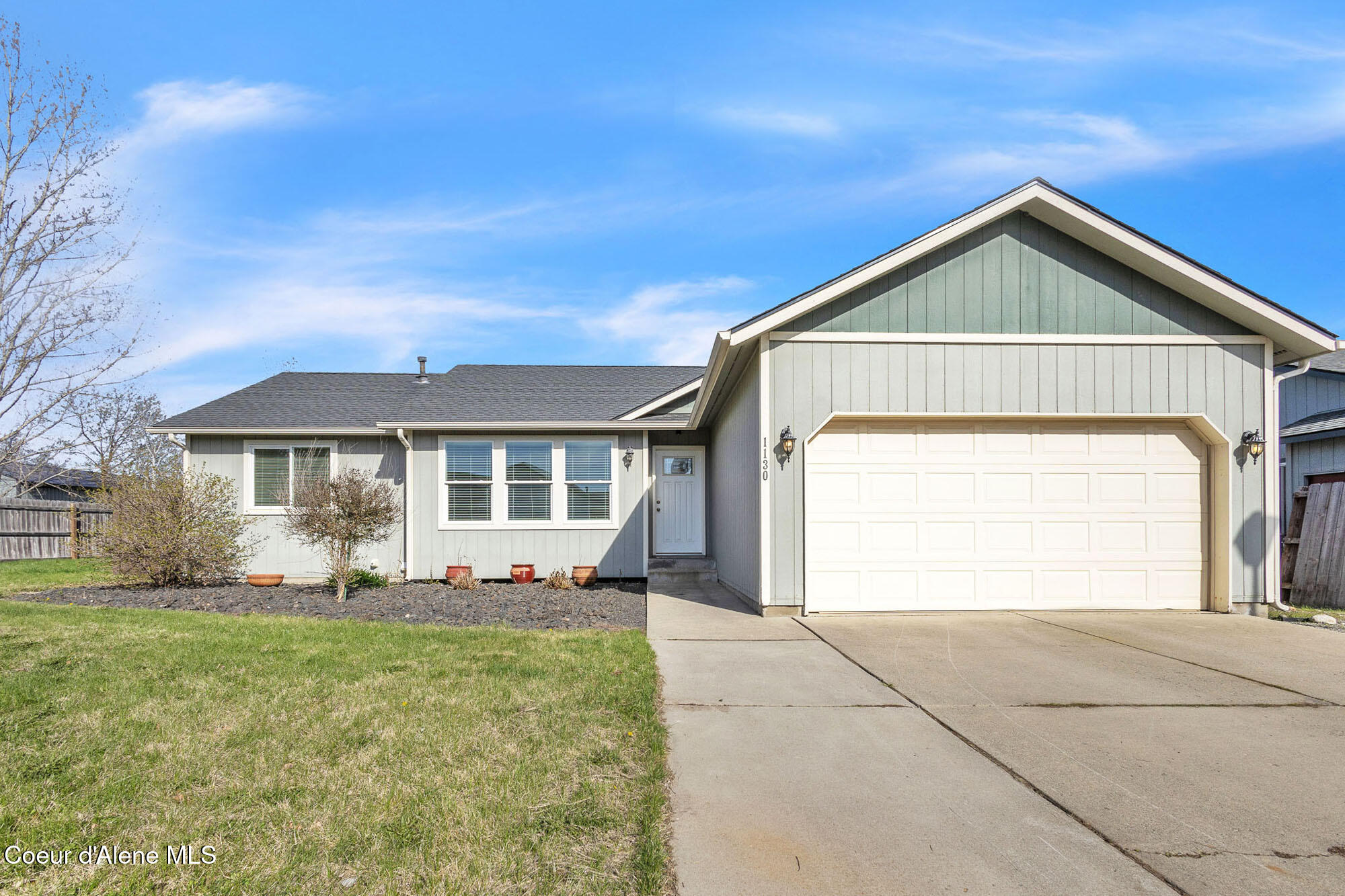 1130 N TOWNSEND LOOP