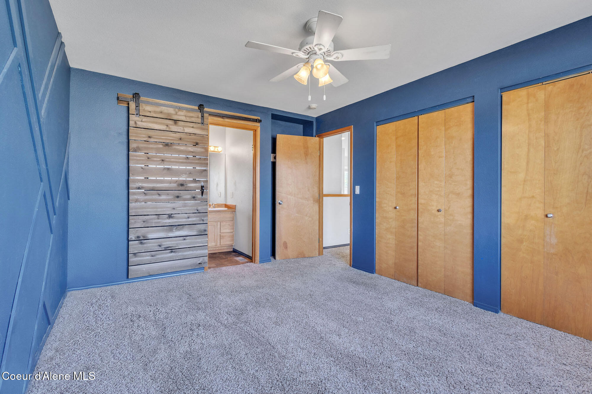 1130 N TOWNSEND LOOP