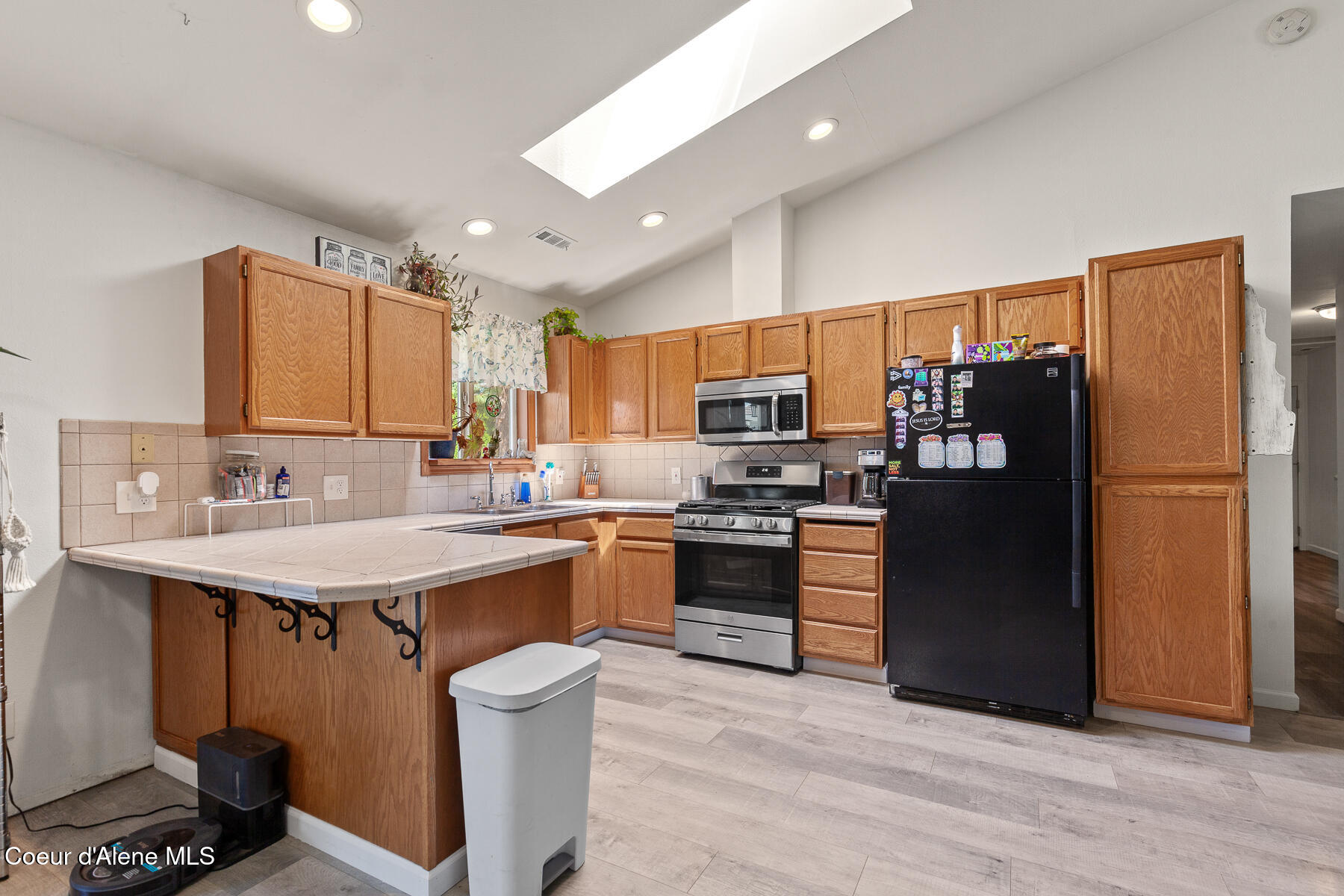 408 W Musket Ave