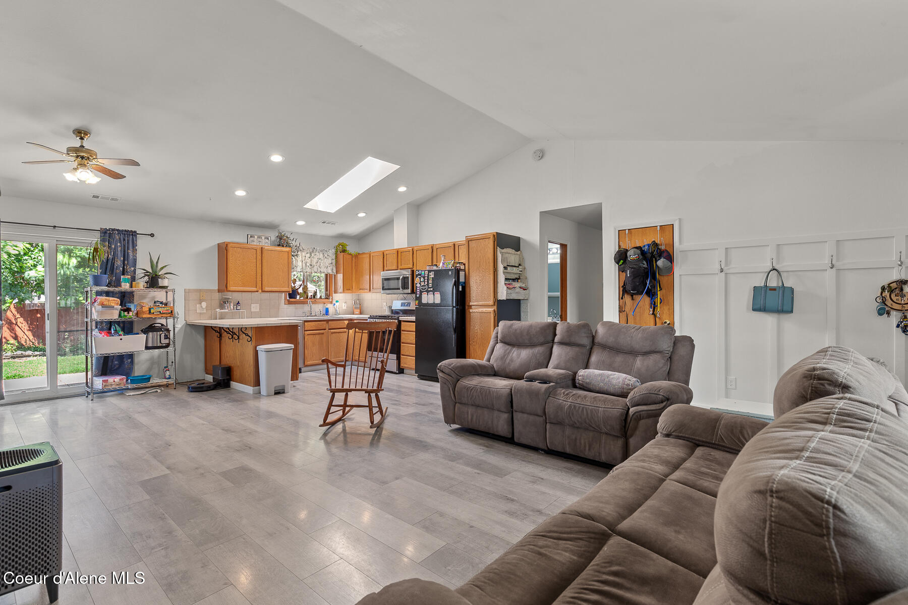 408 W Musket Ave