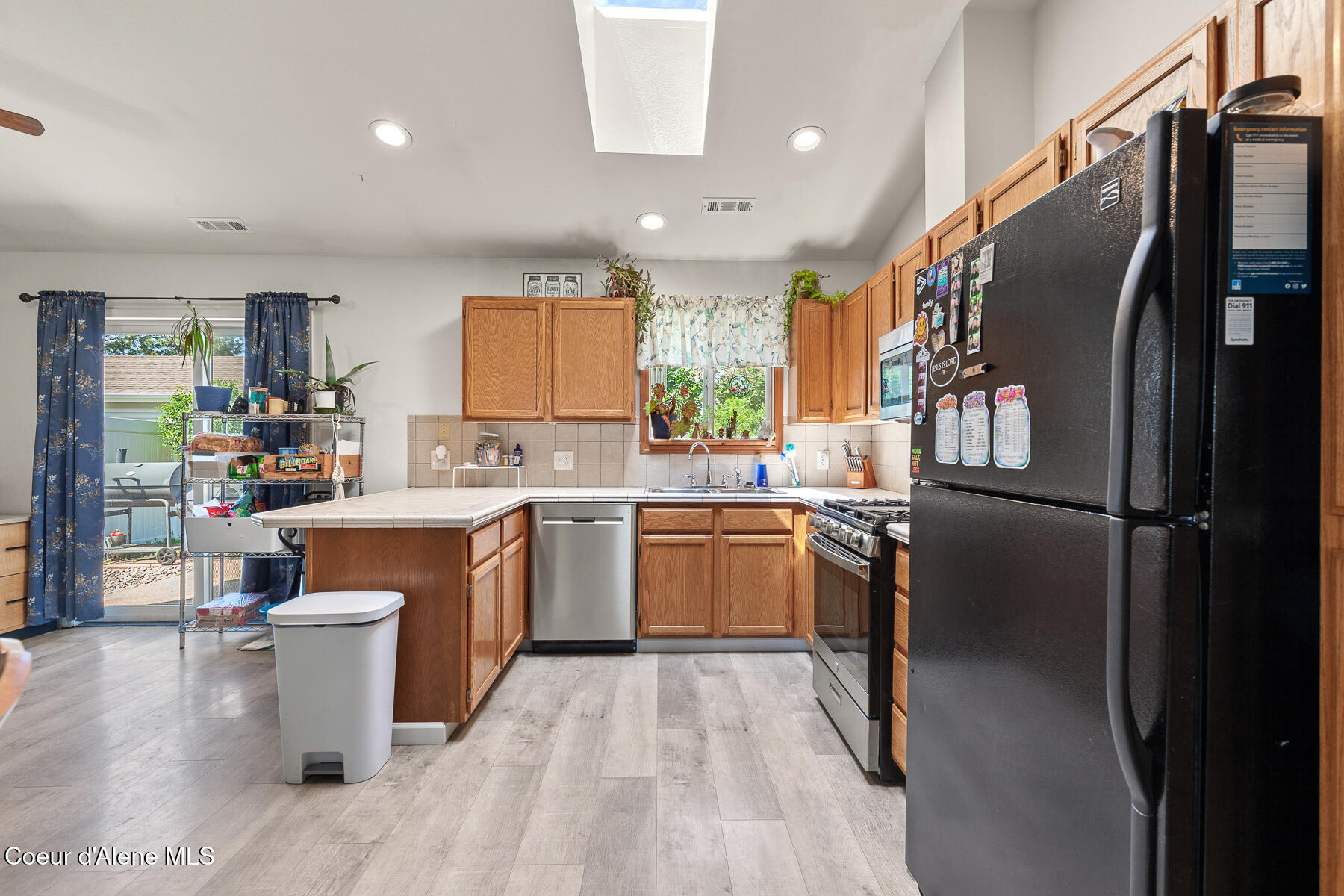 408 W Musket Ave