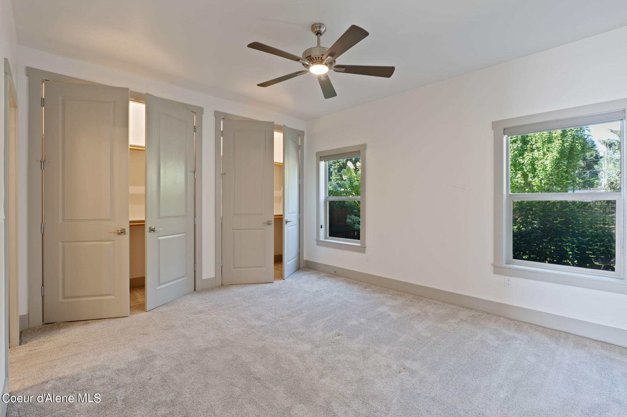 9463 N La Costa Ct