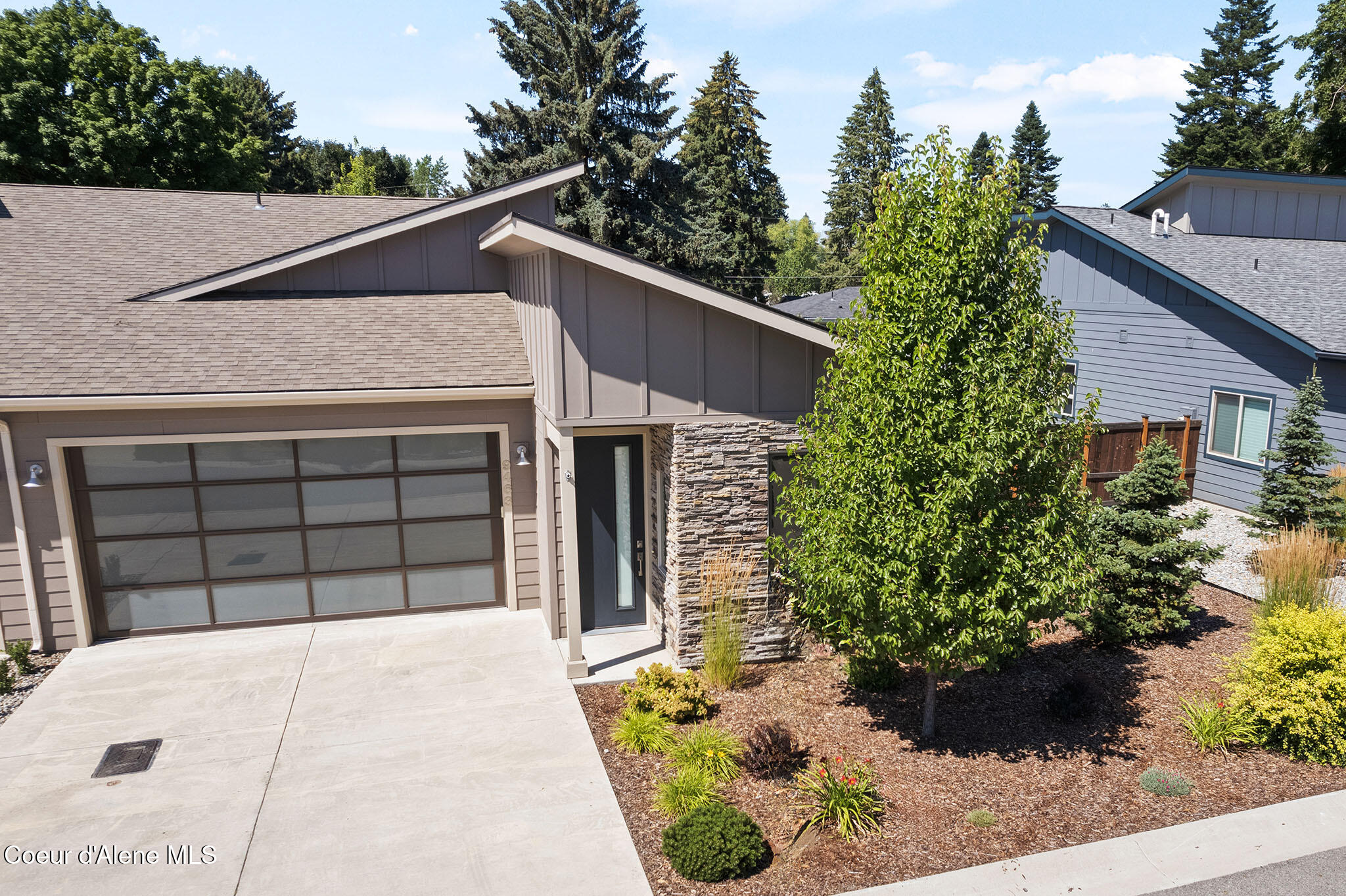 9463 N La Costa Ct