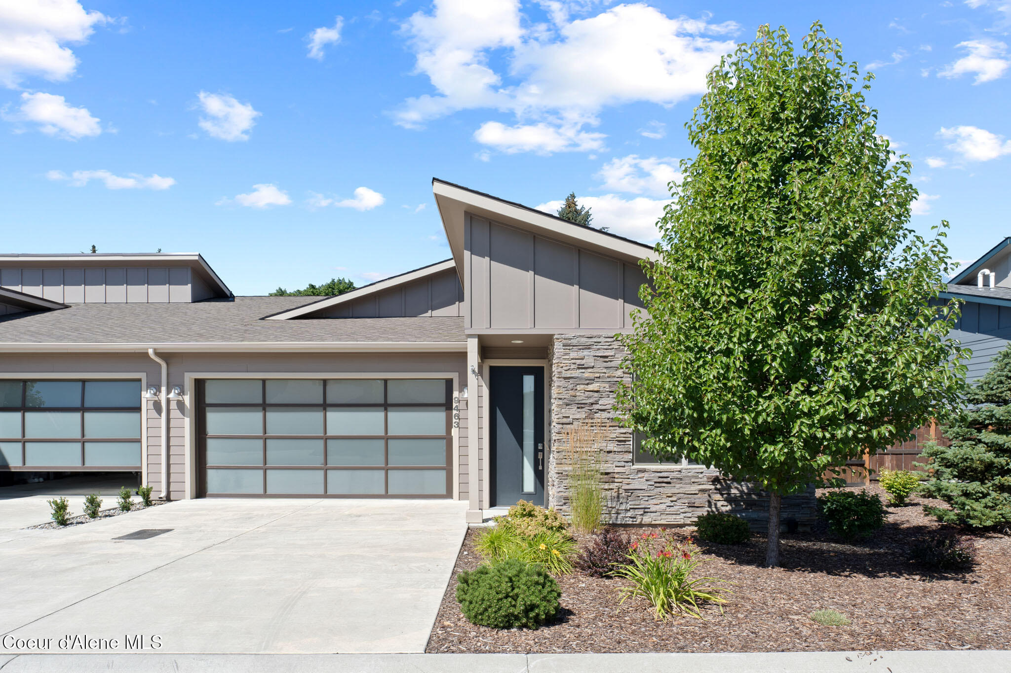 9463 N La Costa Ct