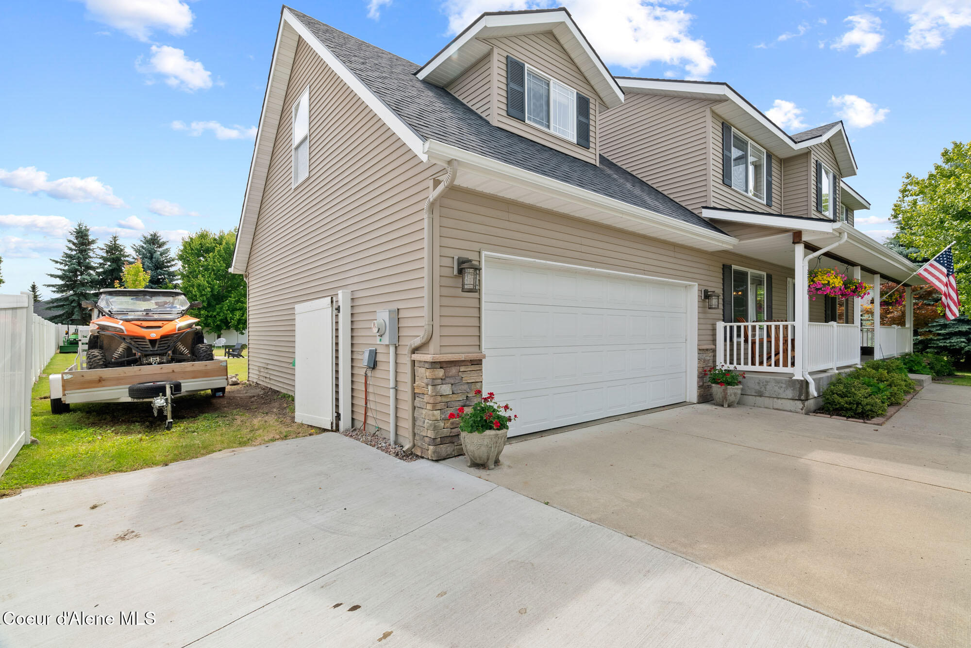 2518 W ASHLAND LN