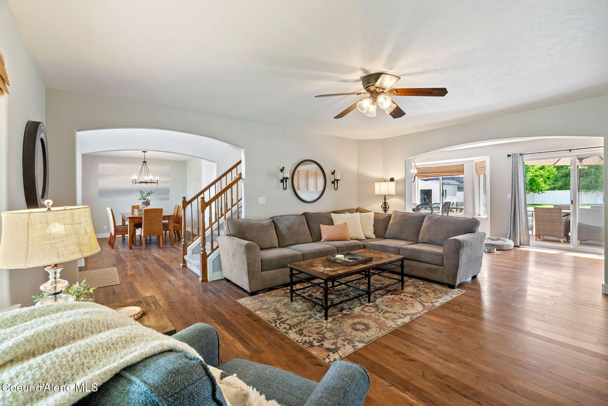 2518 W ASHLAND LN