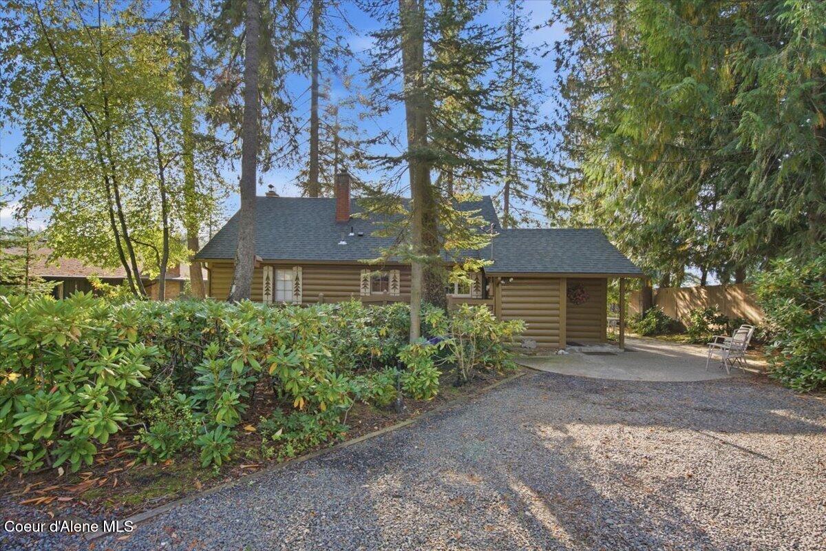 10716 N LAKEVIEW DR