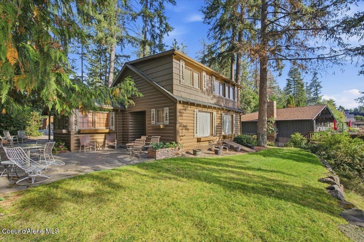 10716 N LAKEVIEW DR