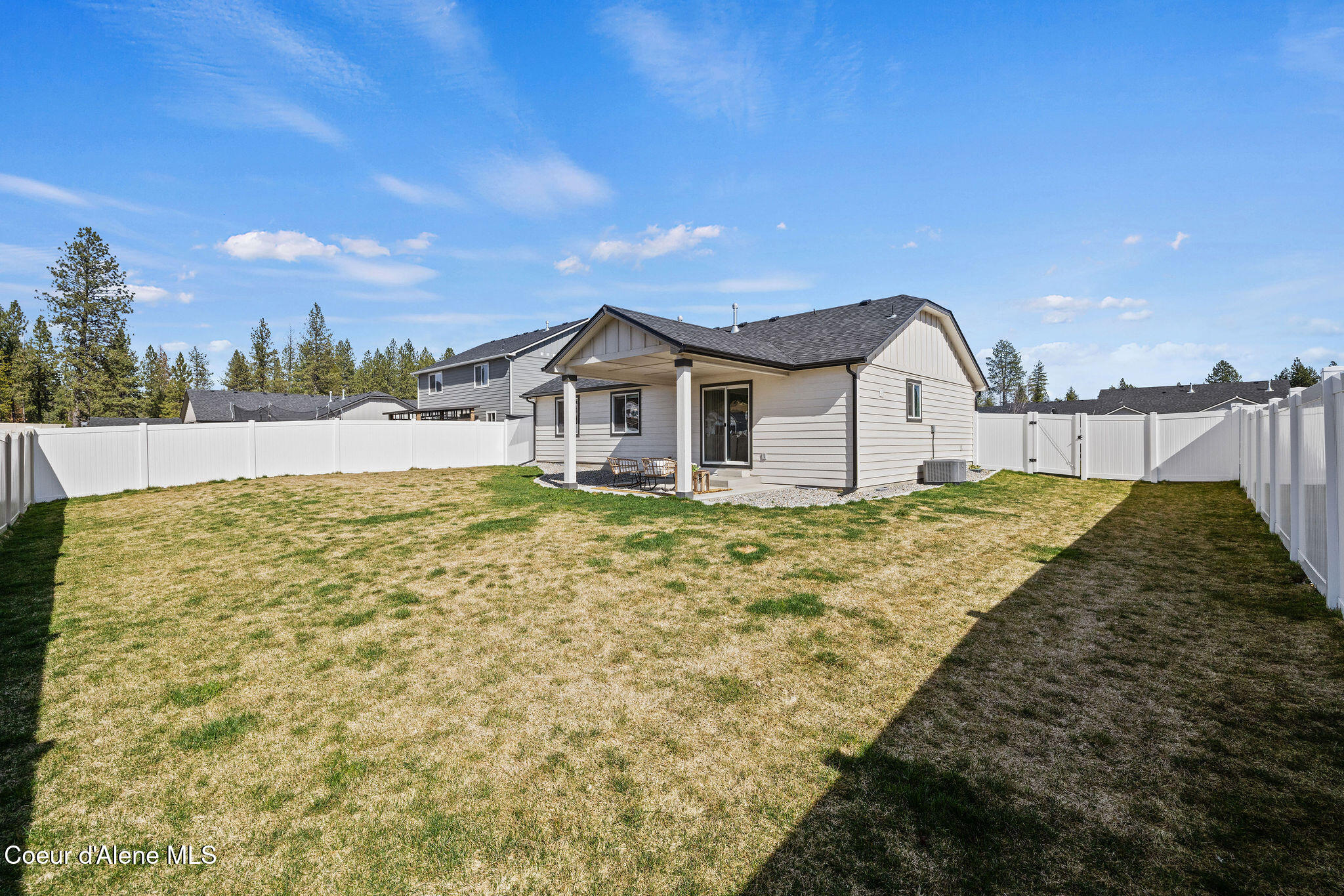 16237 N Hadley Loop