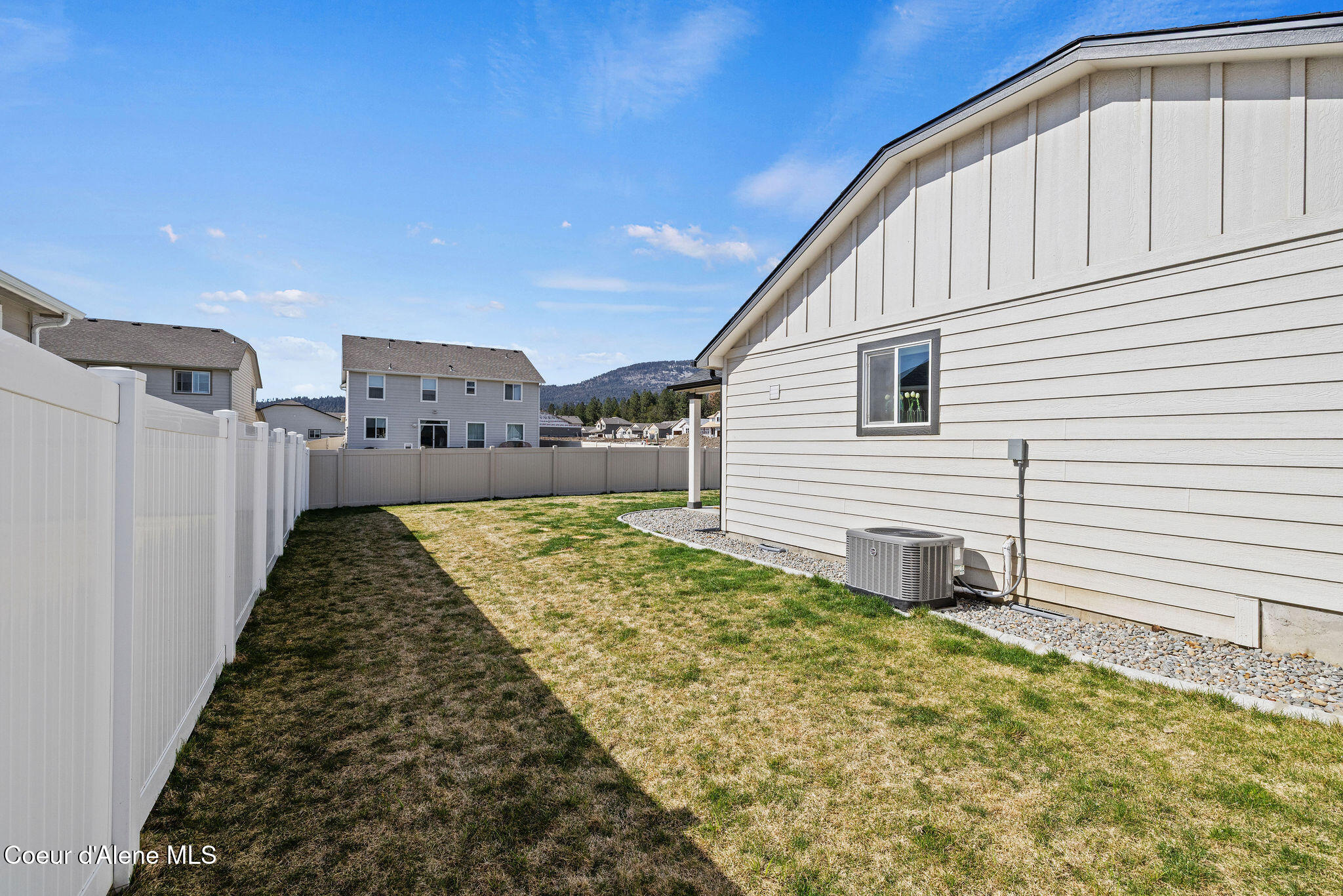 16237 N Hadley Loop
