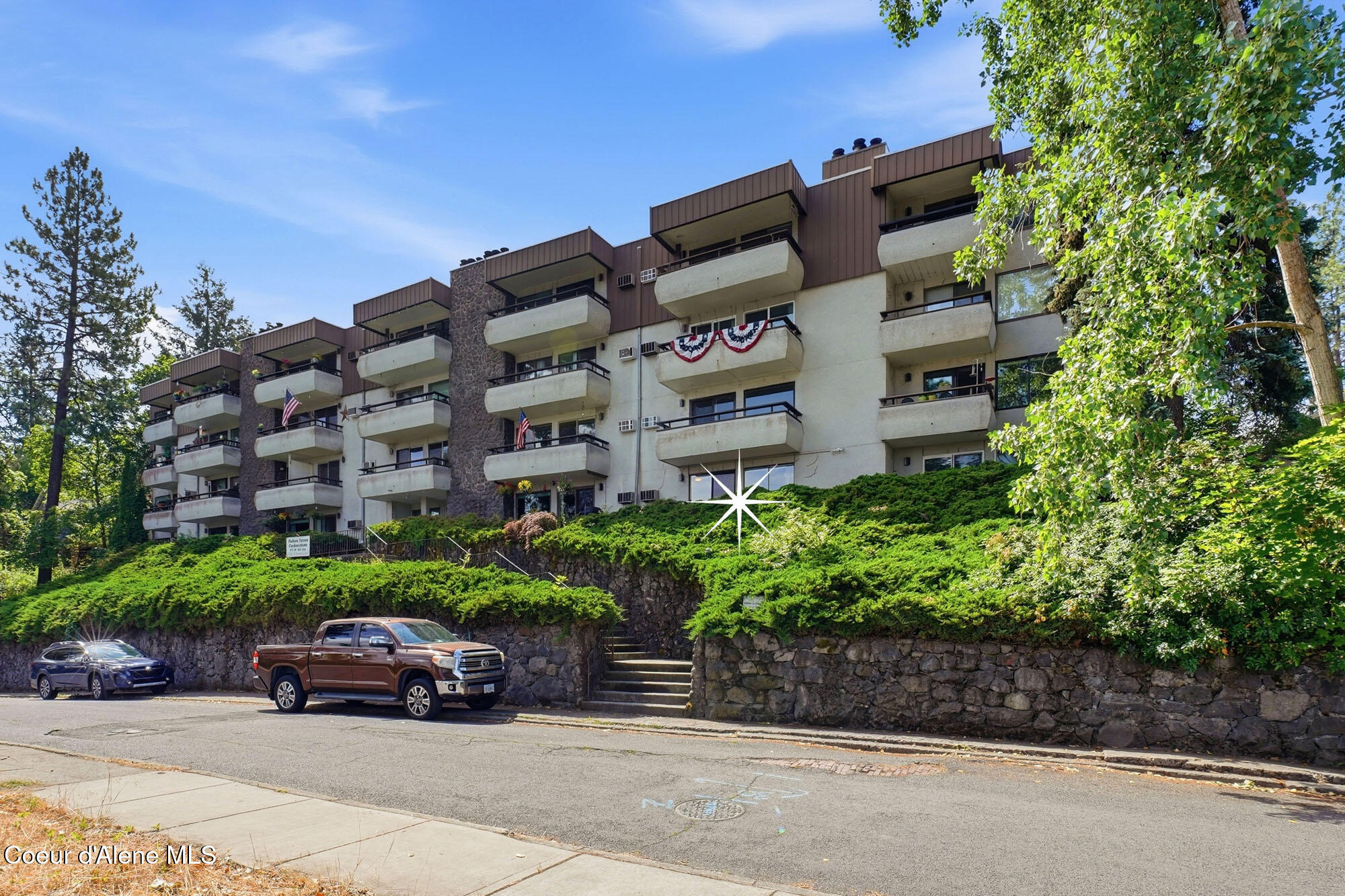 1111 W 6TH AVE, 105